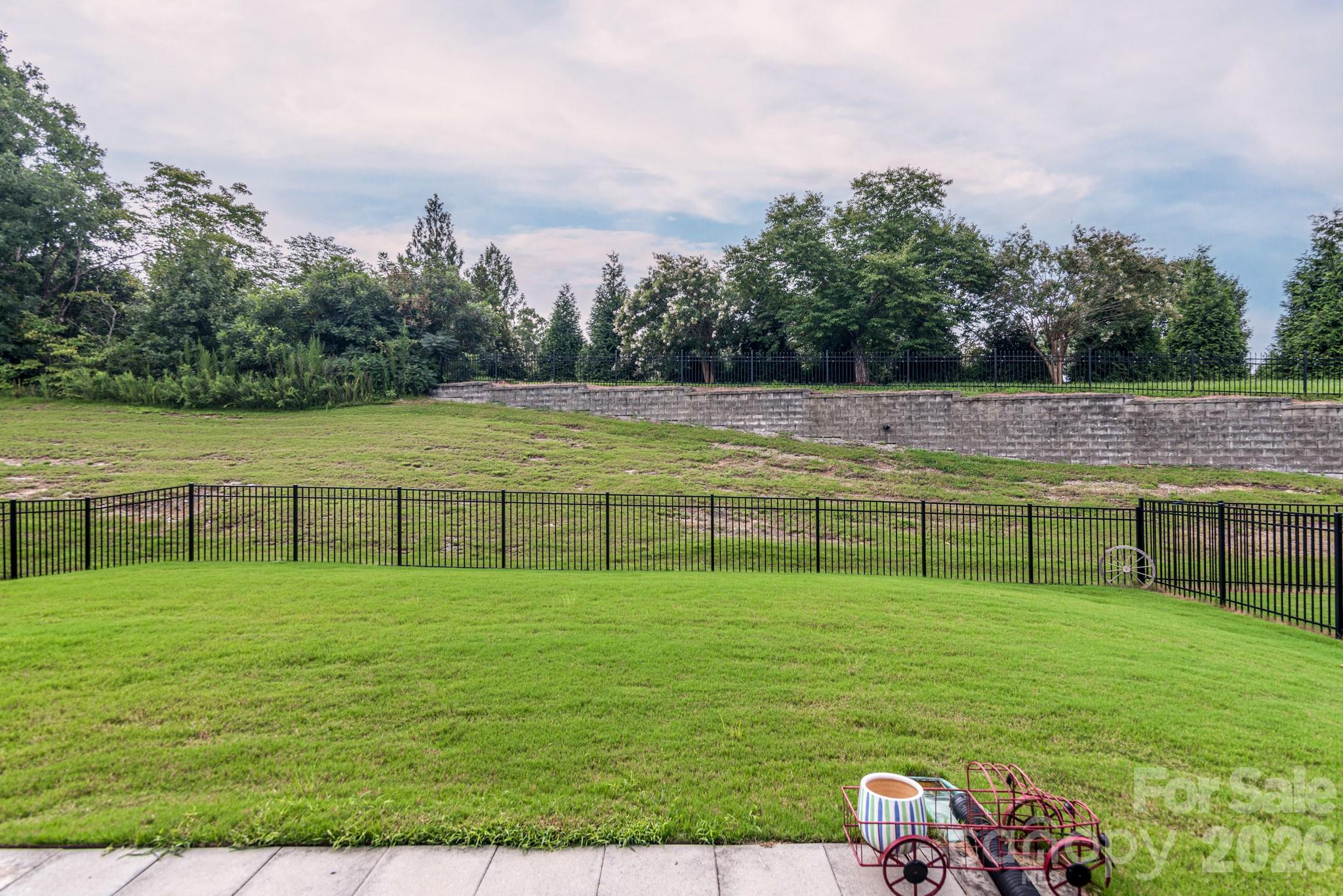 Fenced yard- private! - 5134 Turtle Creek Drive, Denver