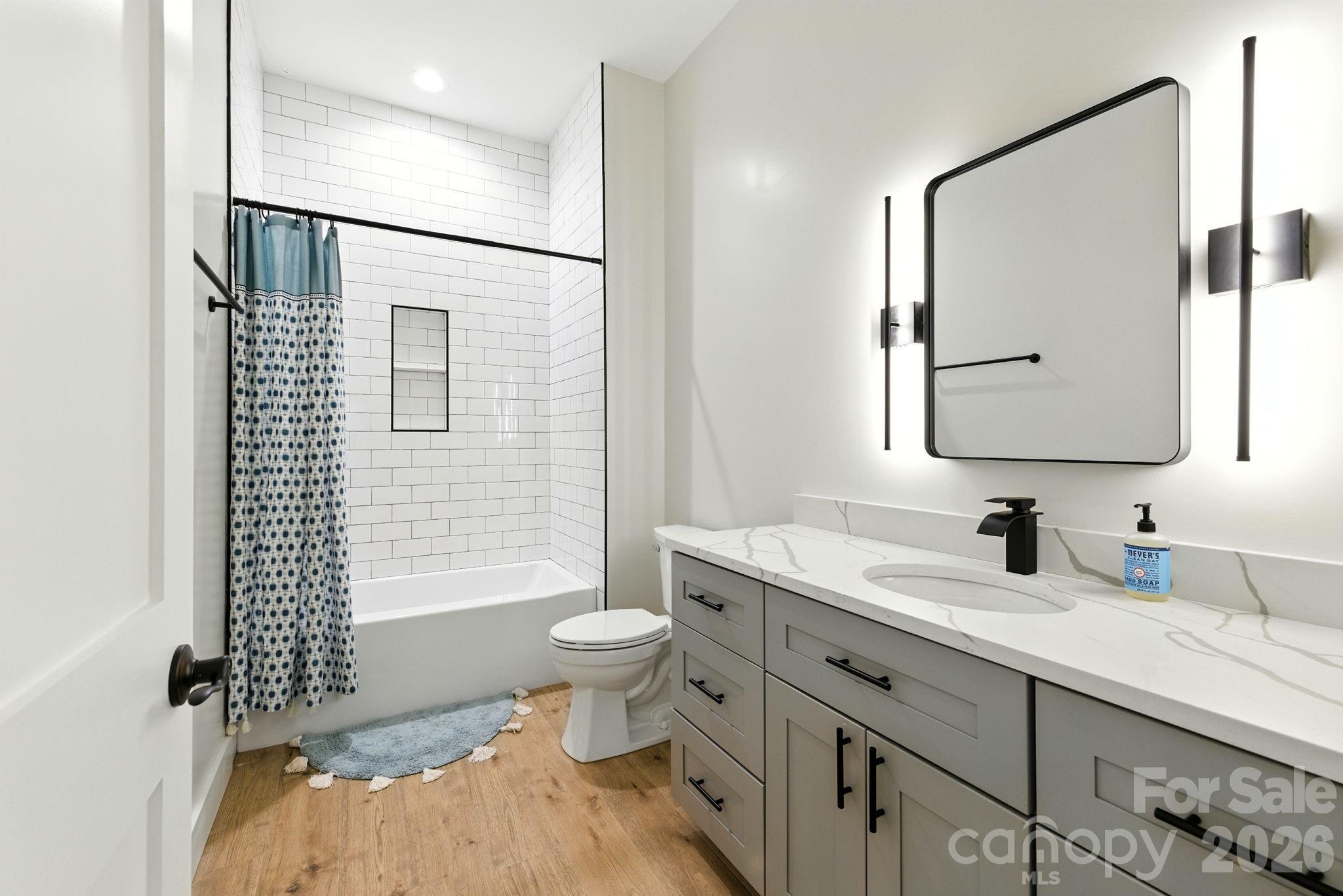 second bath - 939 Rocky Mountain Road, Lake Toxaway