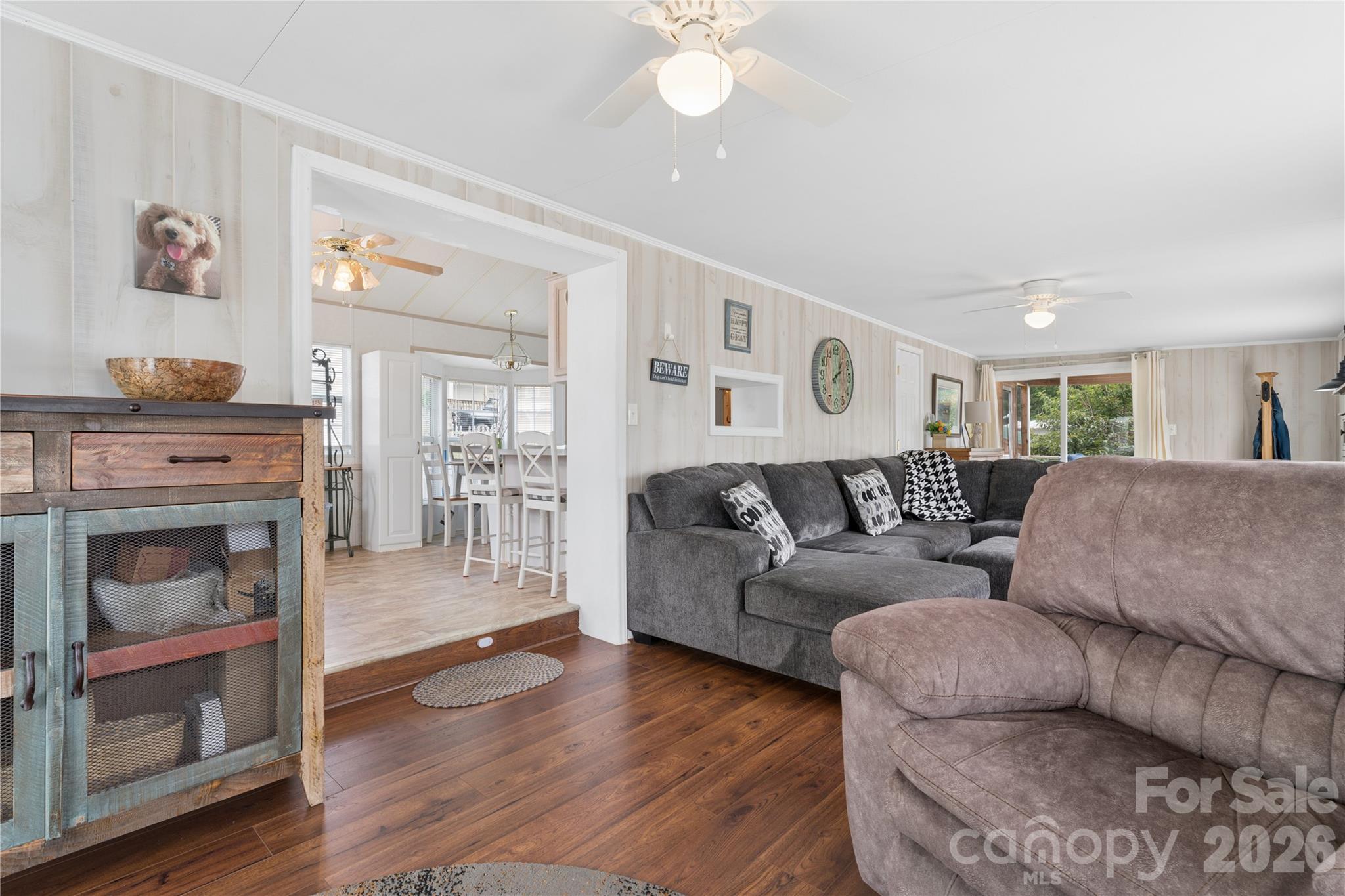 Single Family Residence at 113 Dare Lane, New London, photo 8 of 39
