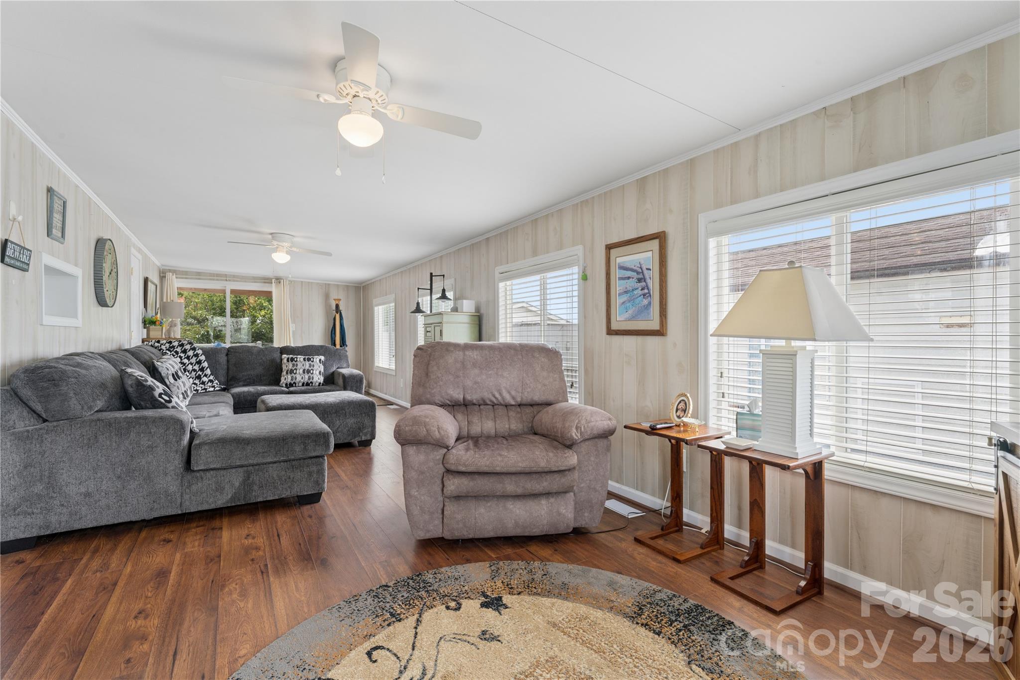 Single Family Residence at 113 Dare Lane, New London, photo 9 of 39