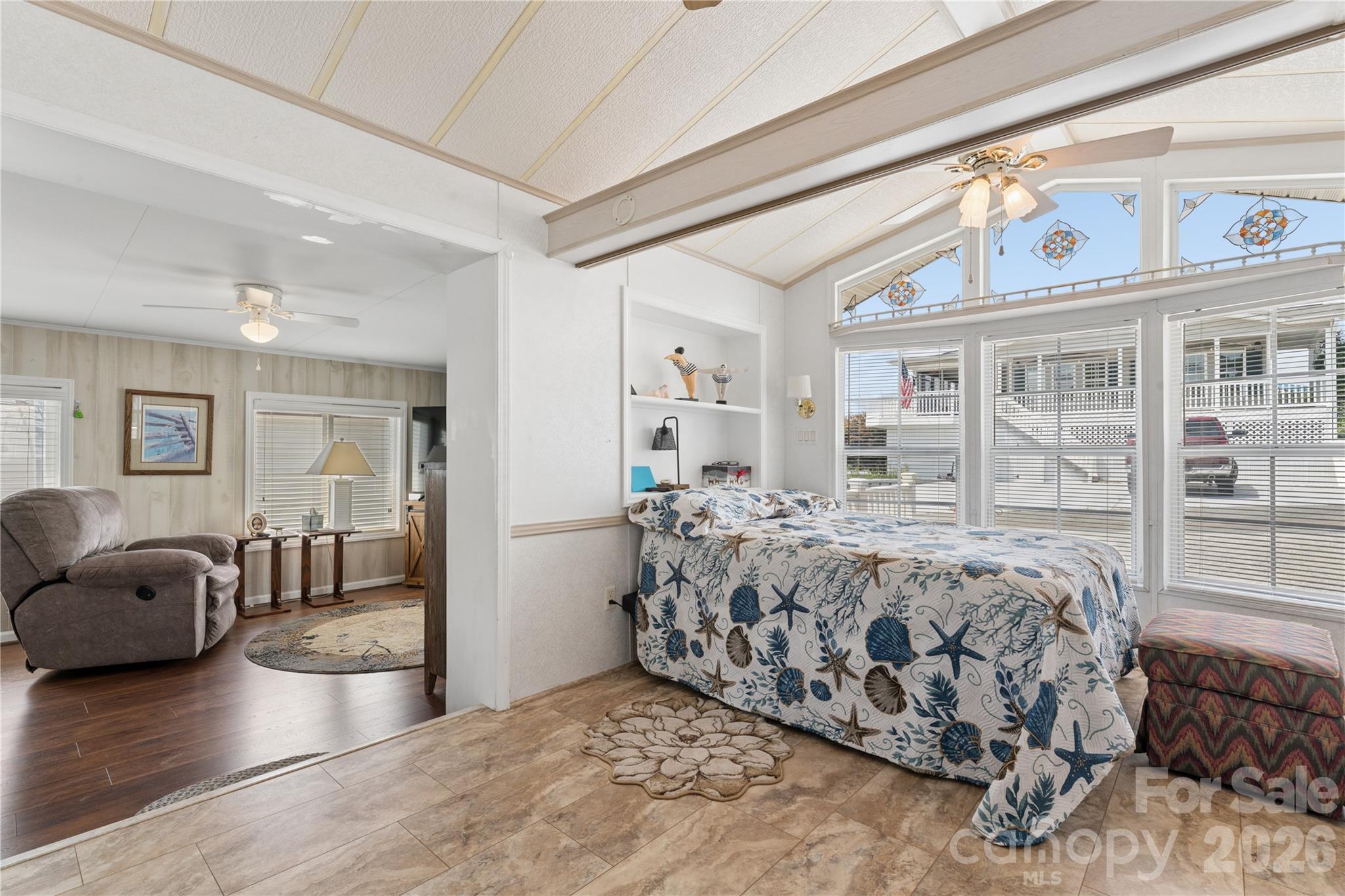 Single Family Residence at 113 Dare Lane, New London, photo 13 of 39