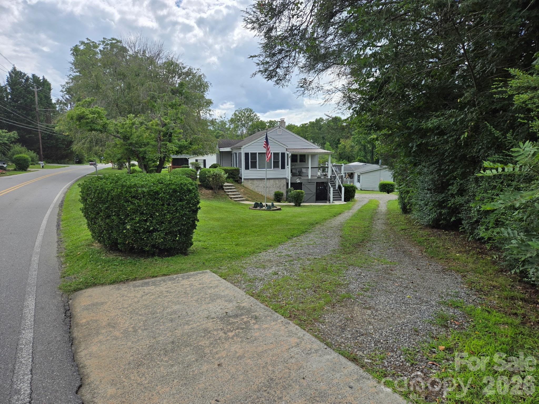 214 Governors View Road