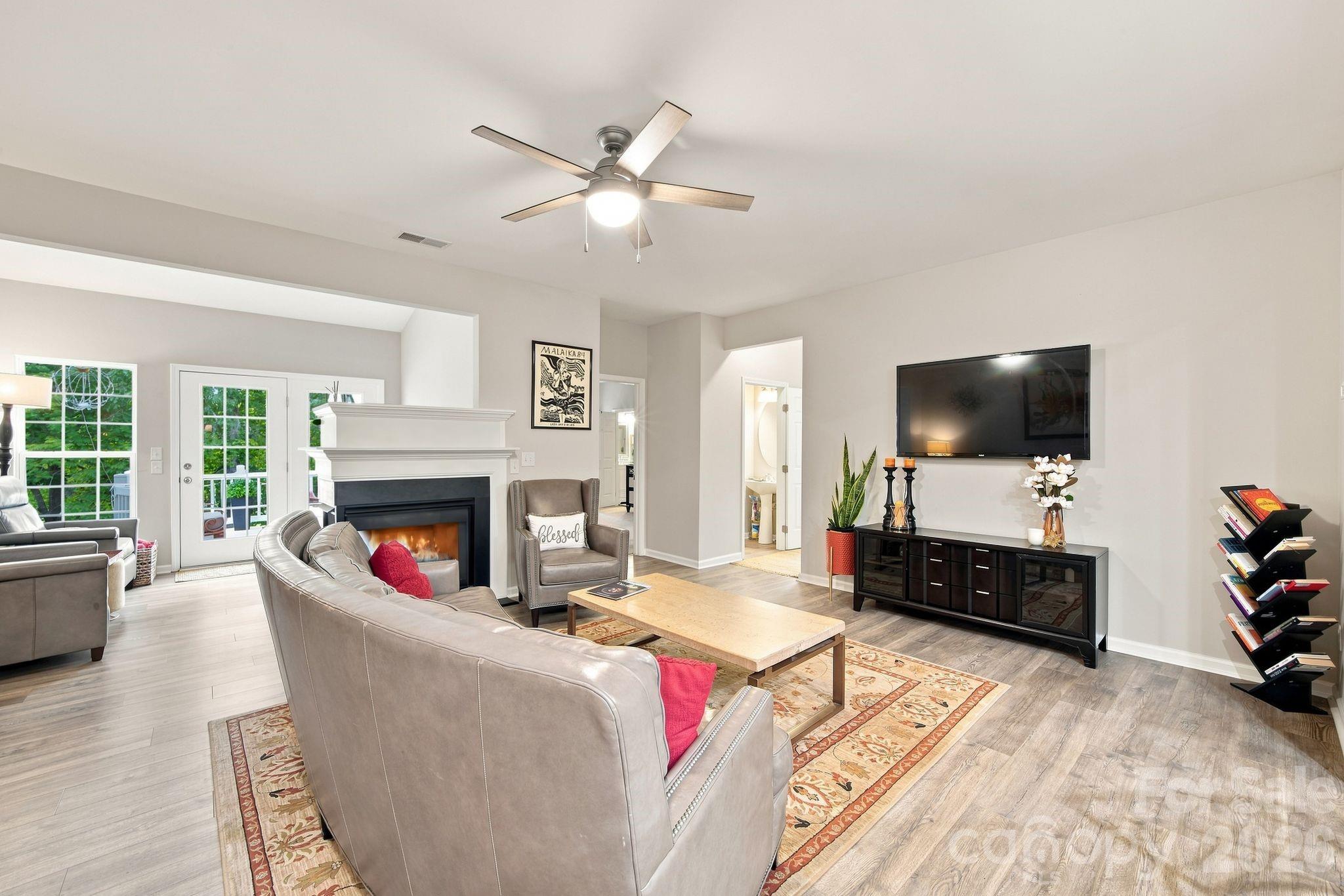 Townhouse at 14515 Greenpoint Lane, Huntersville, photo 11 of 40