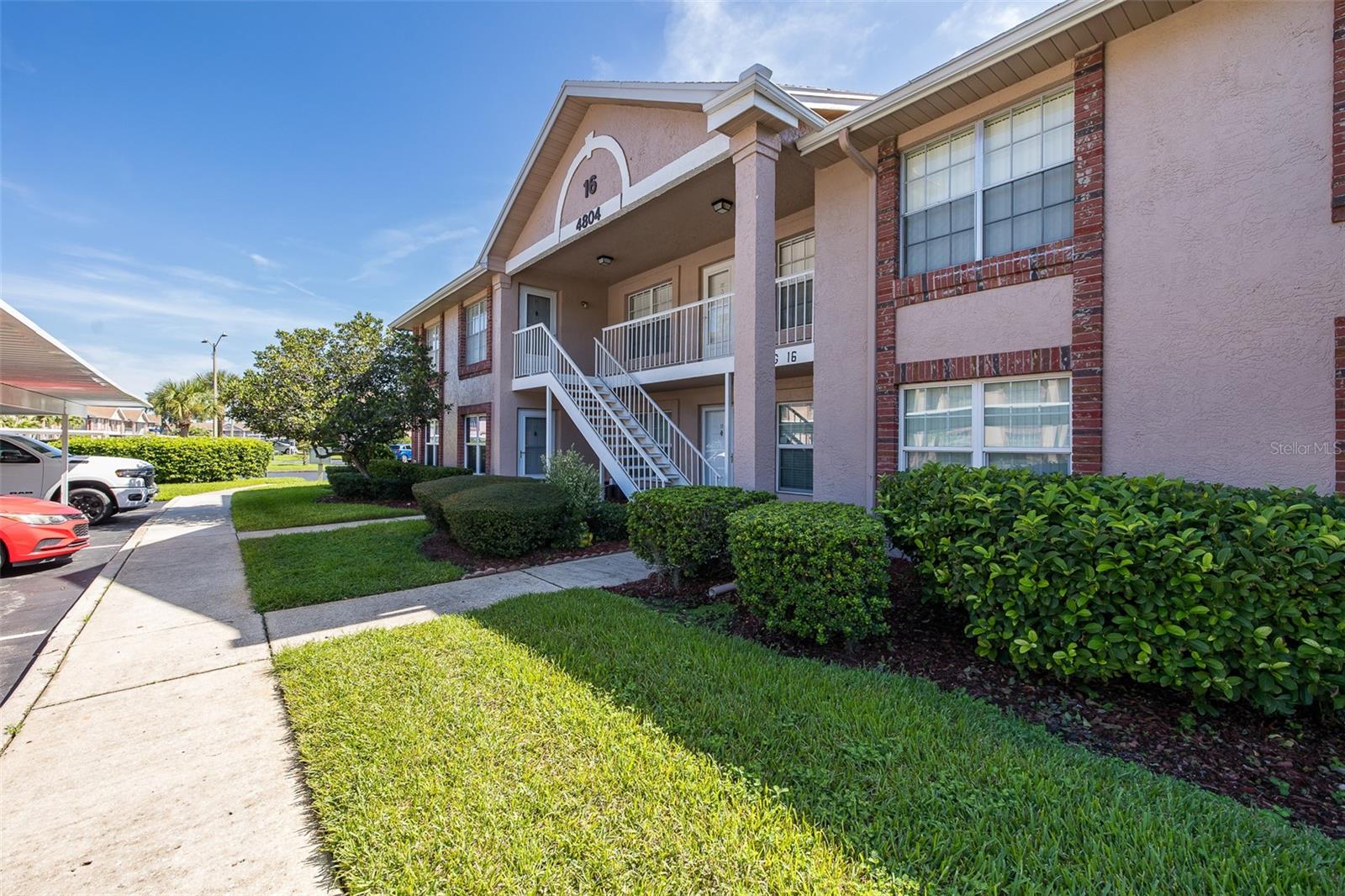 Condominium at 4804 MYRTLE OAK DR #13, NEW PORT RICHEY, photo 5 of 35