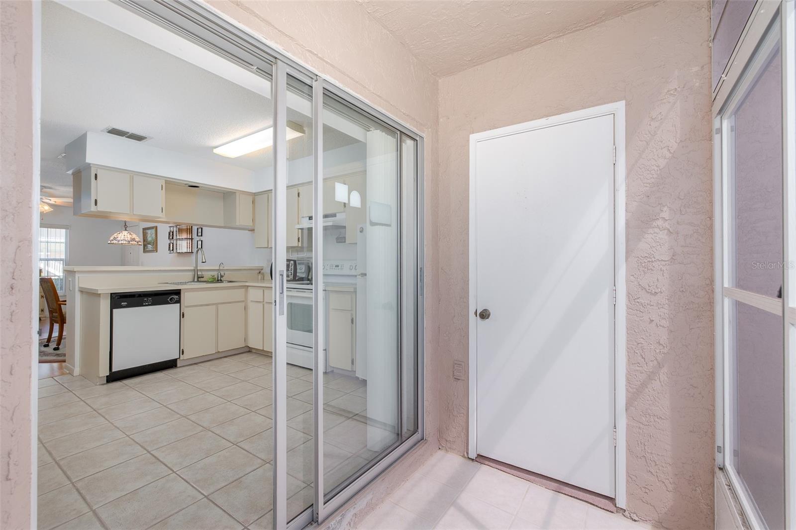 Condominium at 4804 MYRTLE OAK DR #13, NEW PORT RICHEY, photo 16 of 35