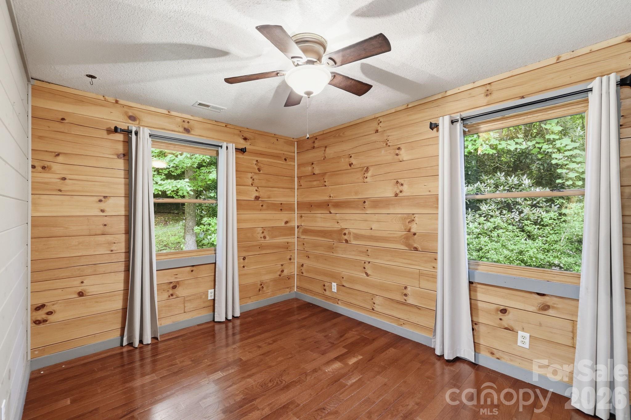Single Family Residence at 4035 Bald Creek Road, Clyde, photo 10 of 43