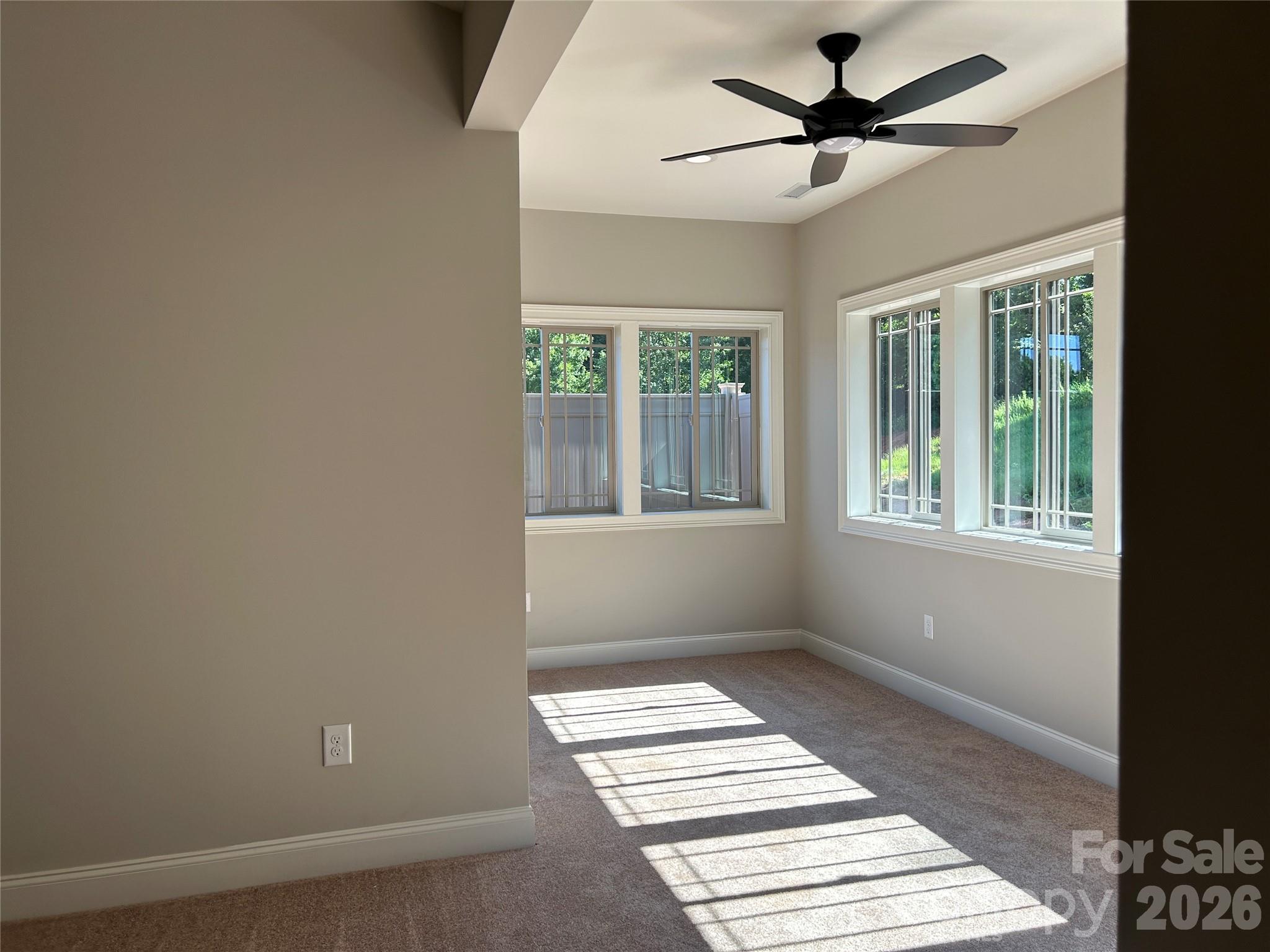 sun room - 831-A Wynnshire Drive, Hickory