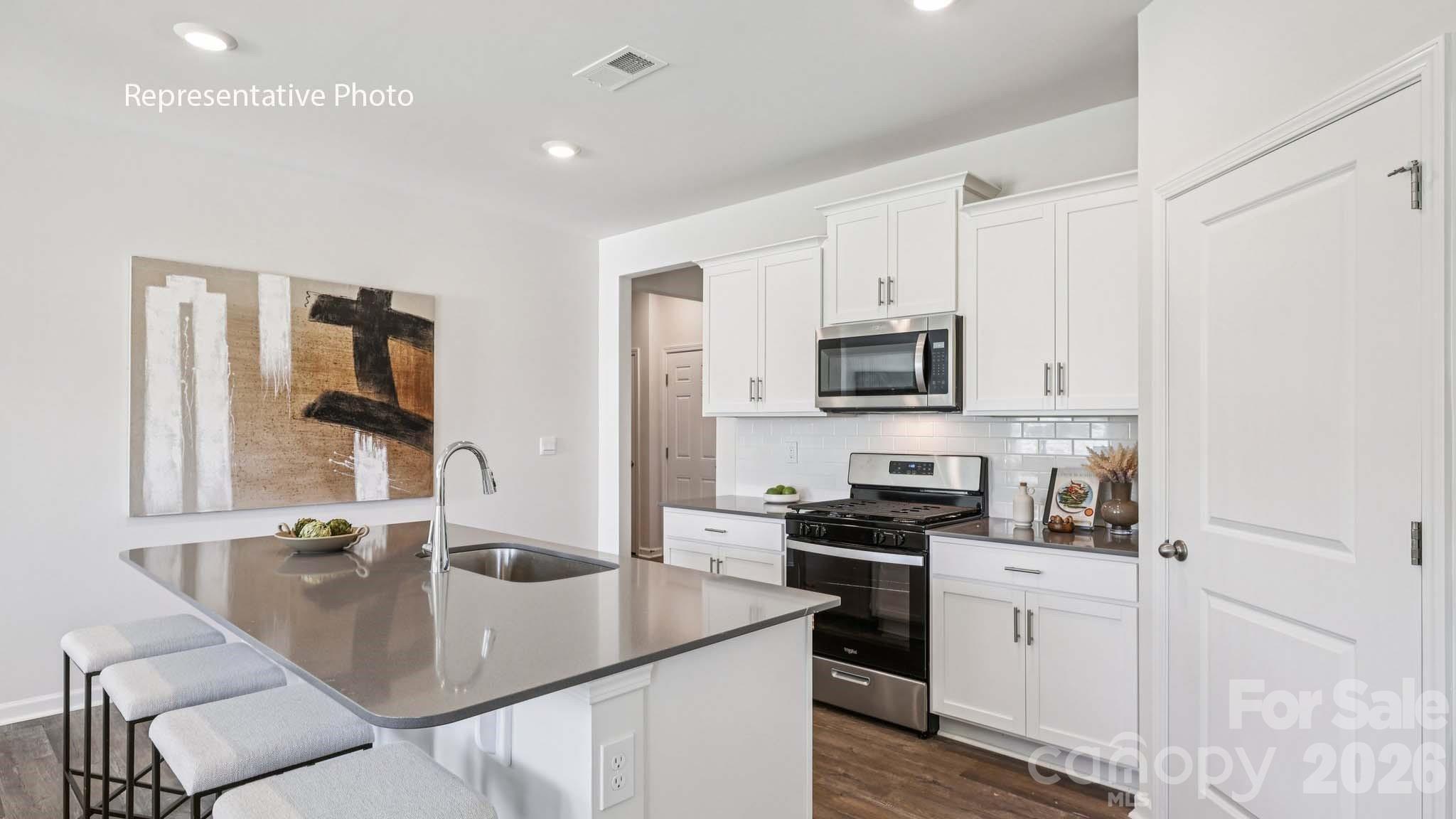 Single Family Residence at 3631 Honey Locust Lane, Gastonia, photo 13 of 28