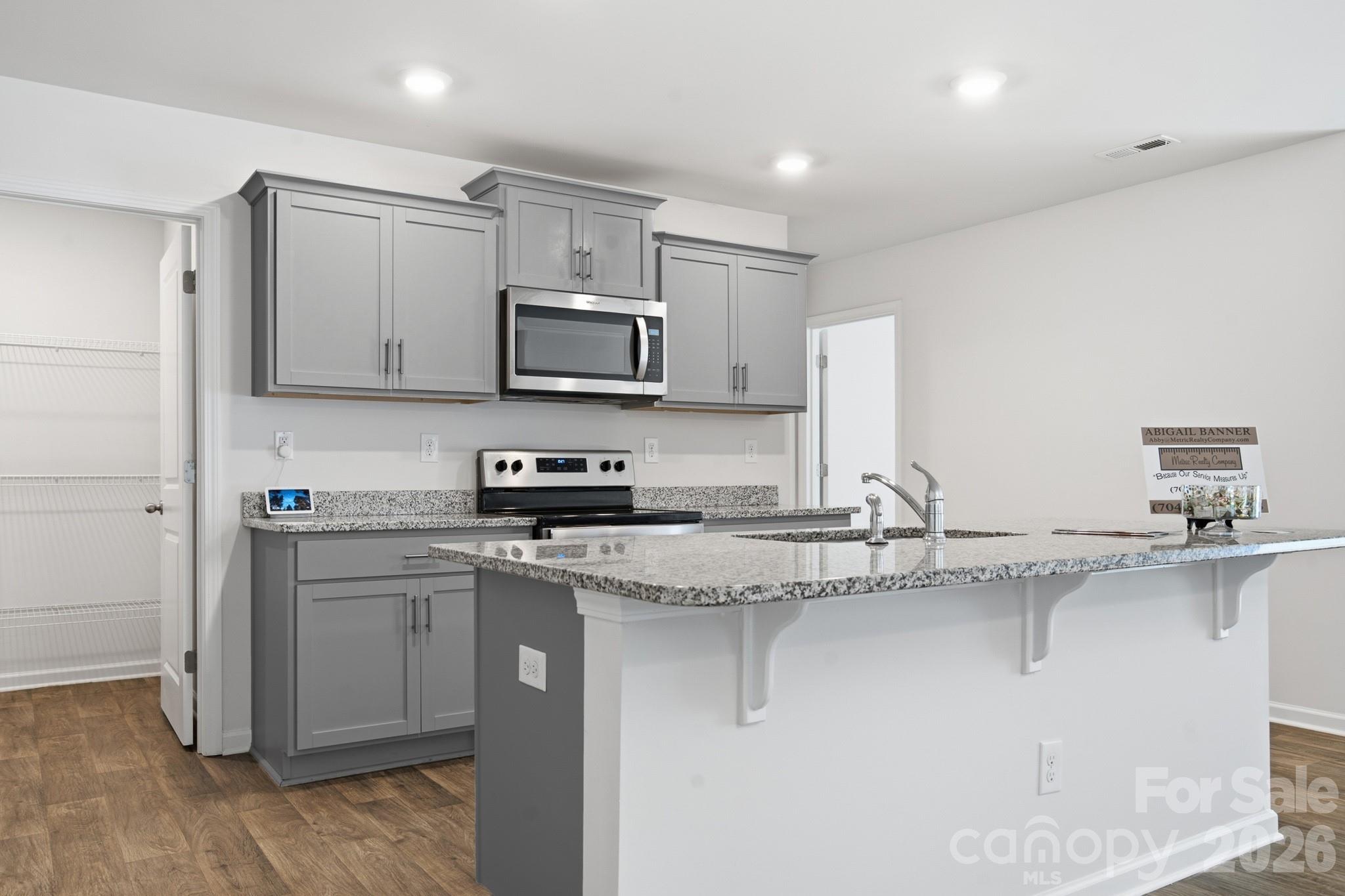 Kitchen - 3168 Green Apple Drive, Dallas