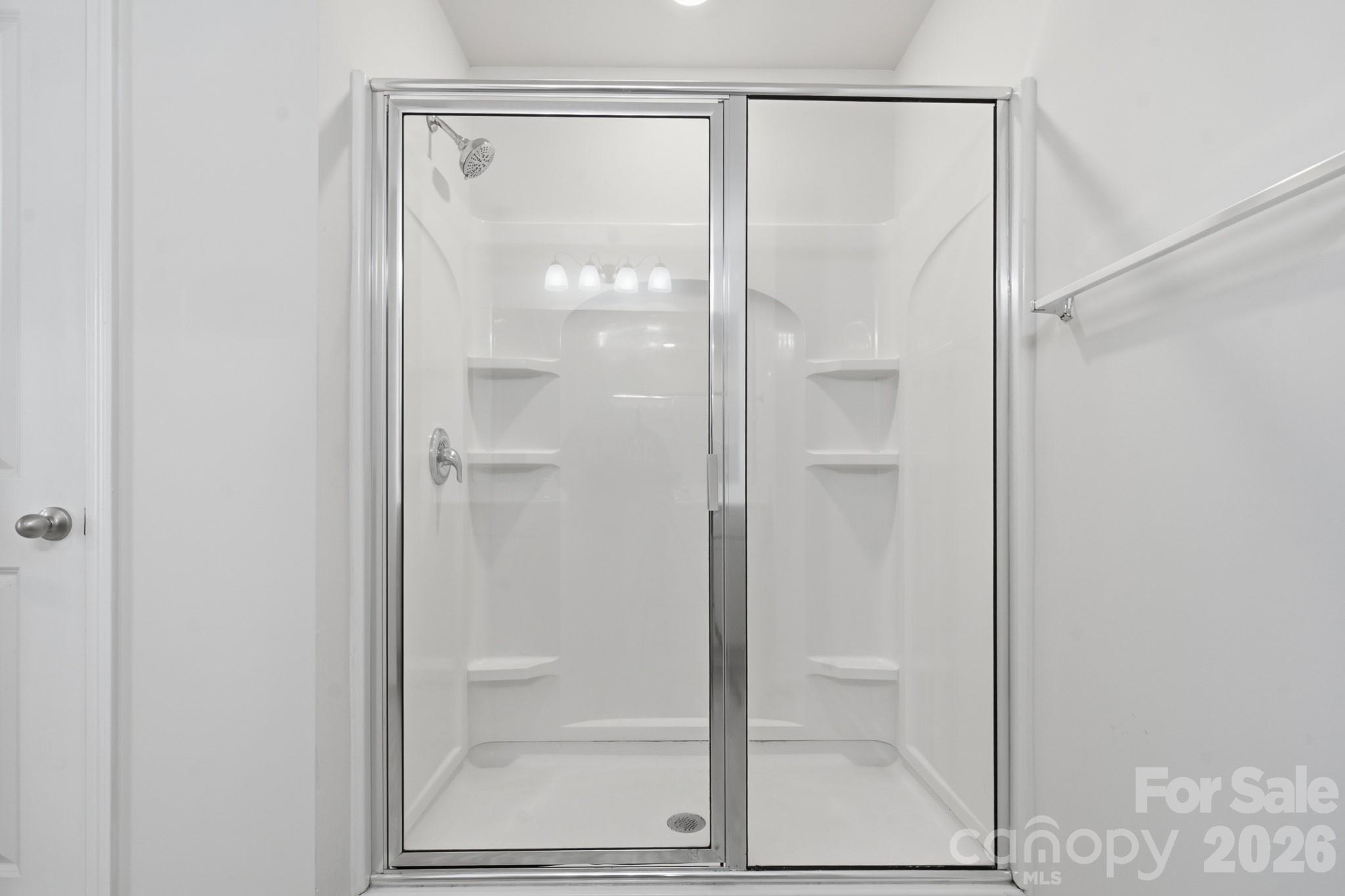Ensuite - 3168 Green Apple Drive, Dallas