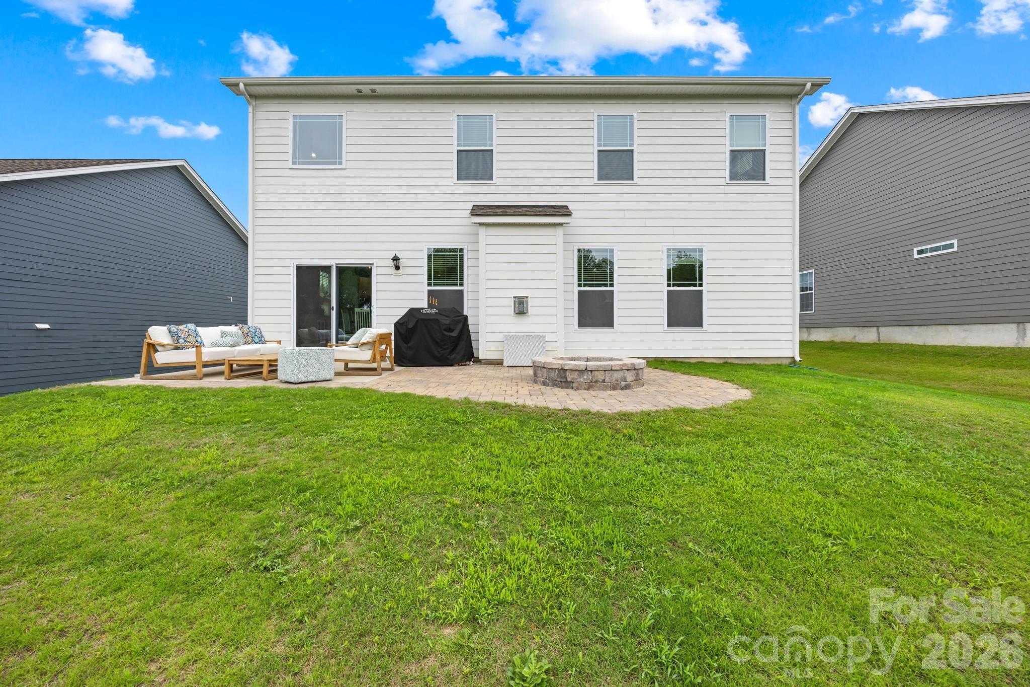 Single Family Residence at 116 Aviendha Lane, Troutman, photo 4 of 41