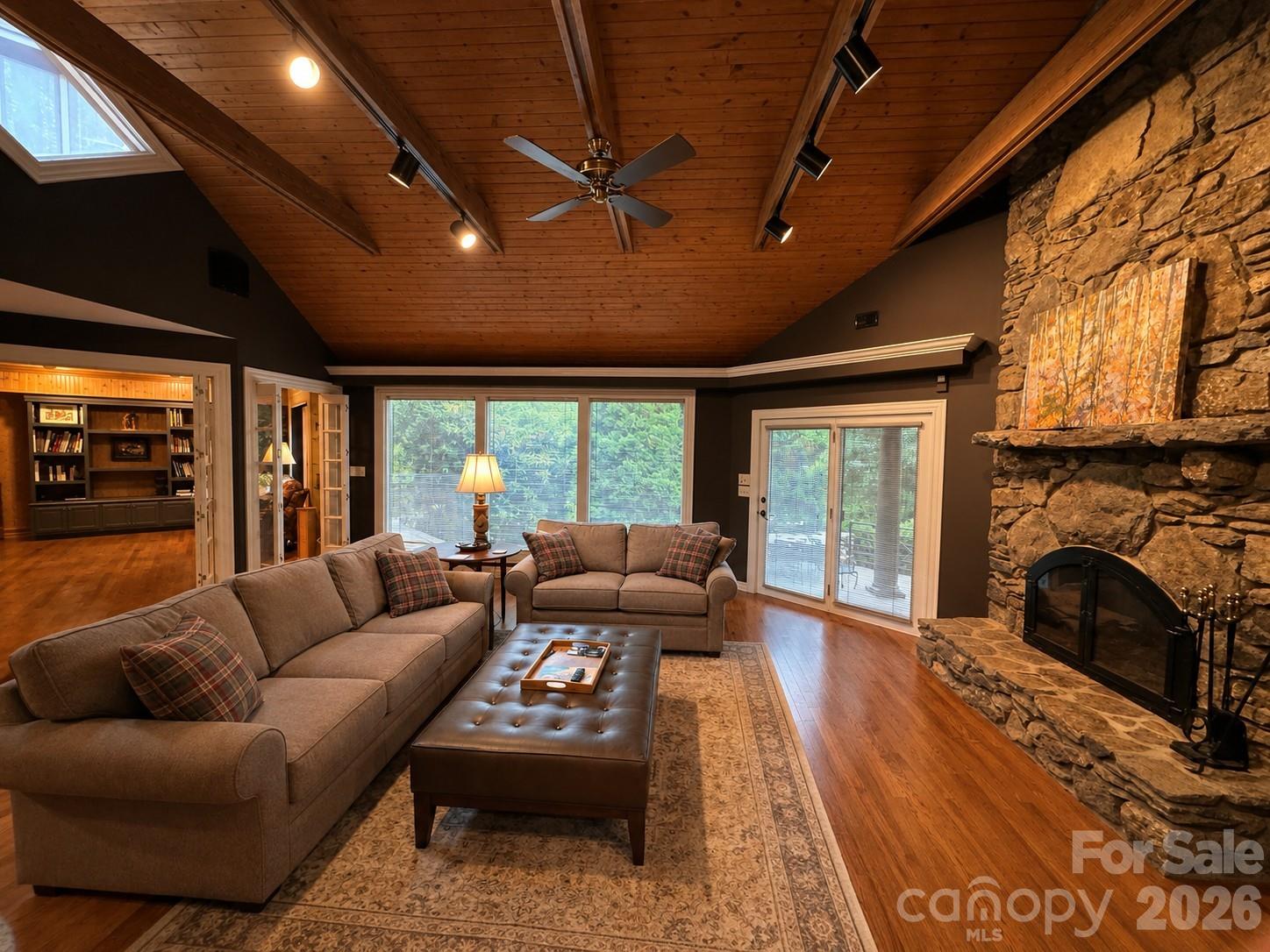 Vaulted wood ceilings & exposed beams - 4821 Elmhurst Drive NE, Hickory