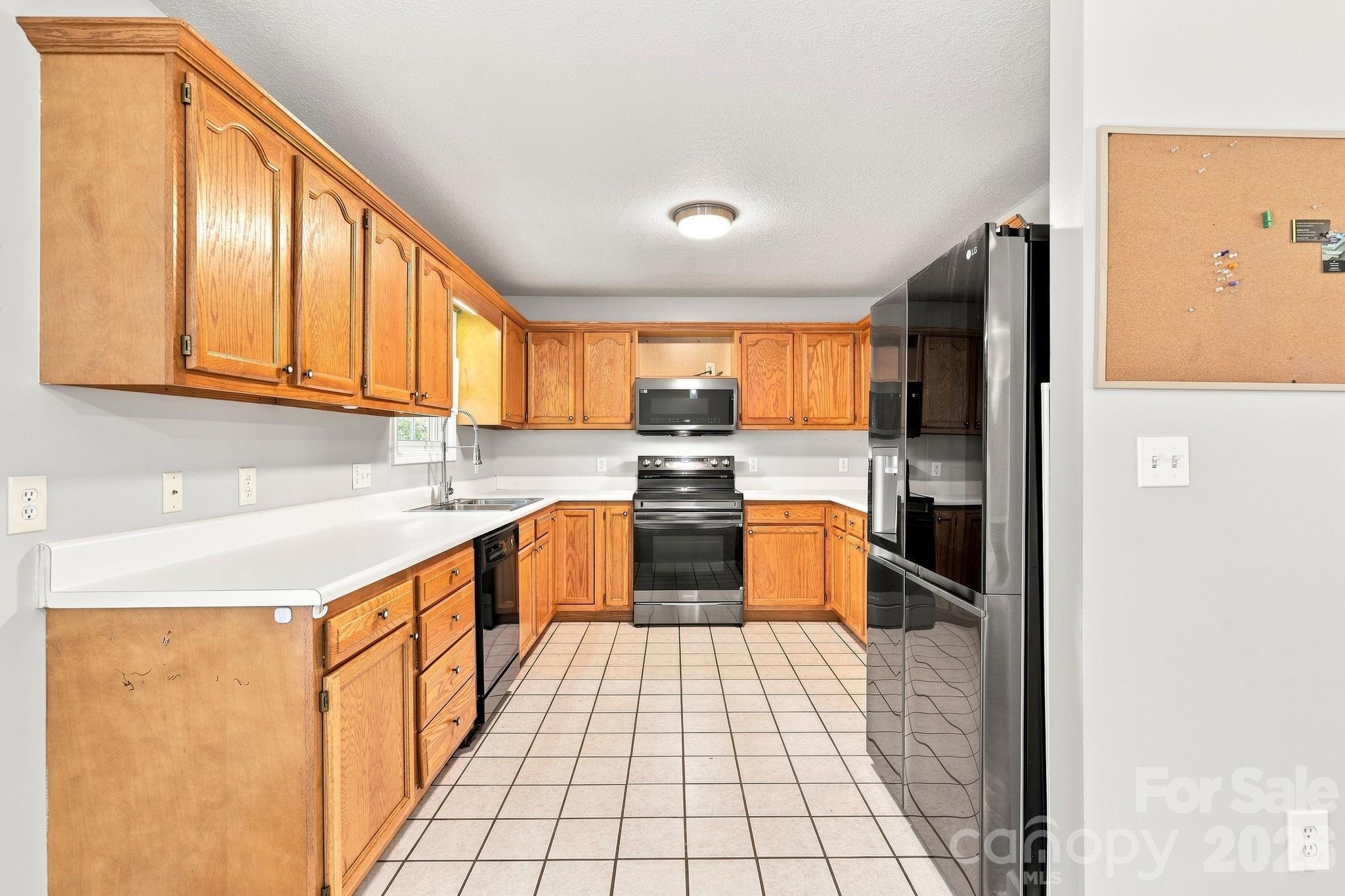 Tiled Kitchen - 16 Westwood Drive, Candler