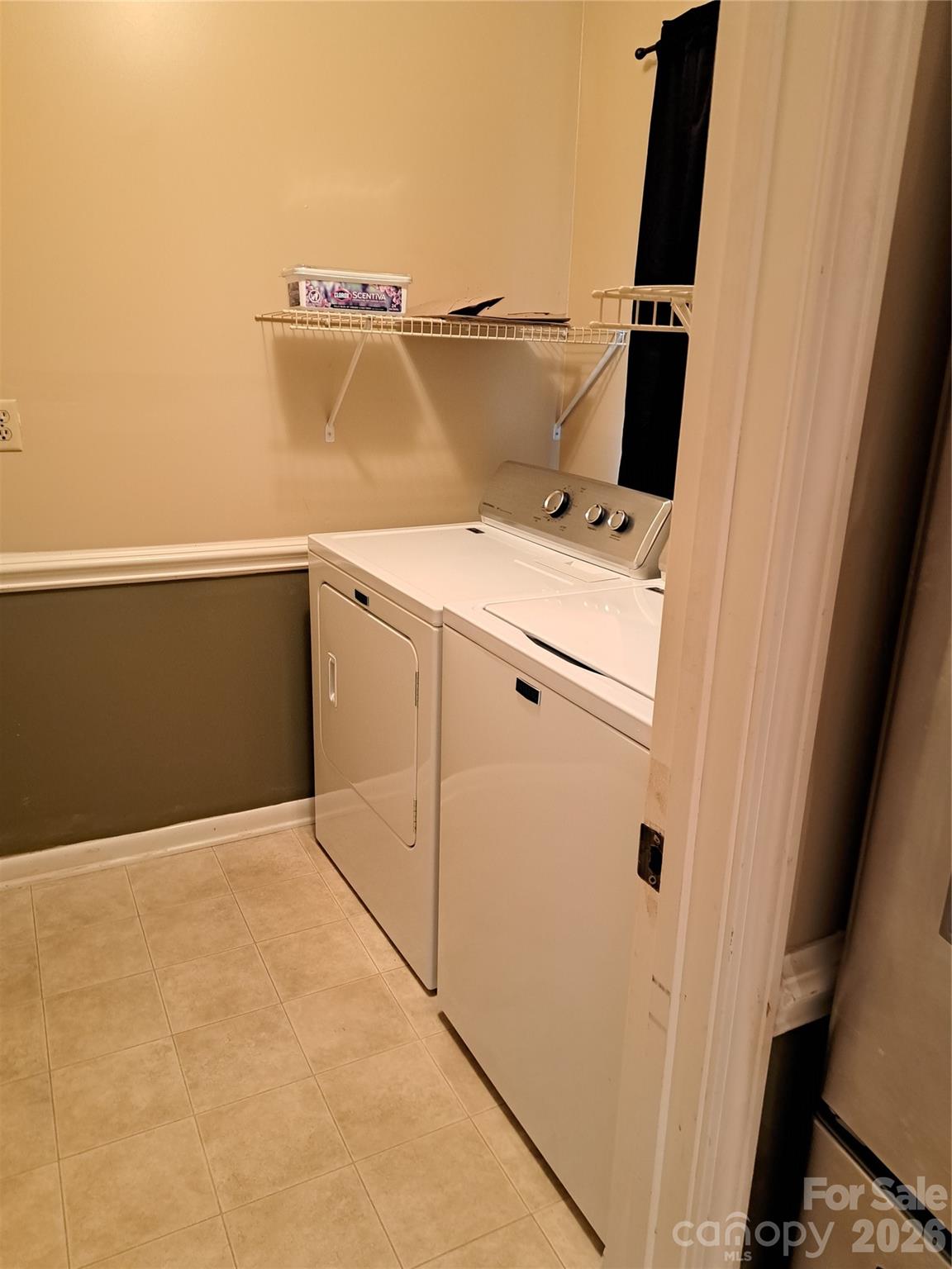Single Family Residence at 123 Softwind Lane, Concord, photo 27 of 47