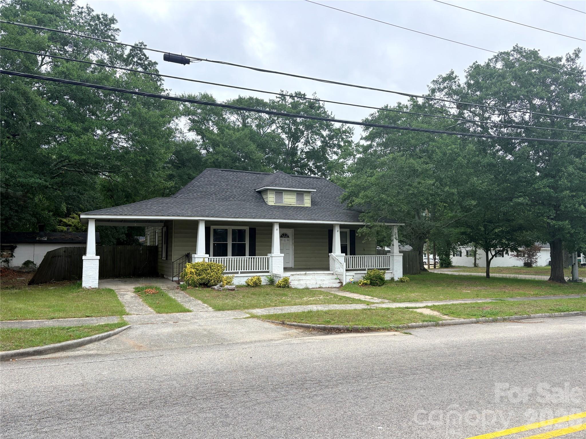 102 N Minor Street