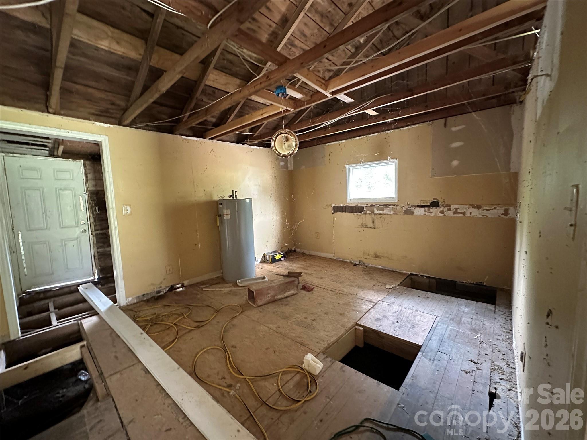 Single Family Residence at 2518 Crescent Lane, Gastonia, photo 11 of 14