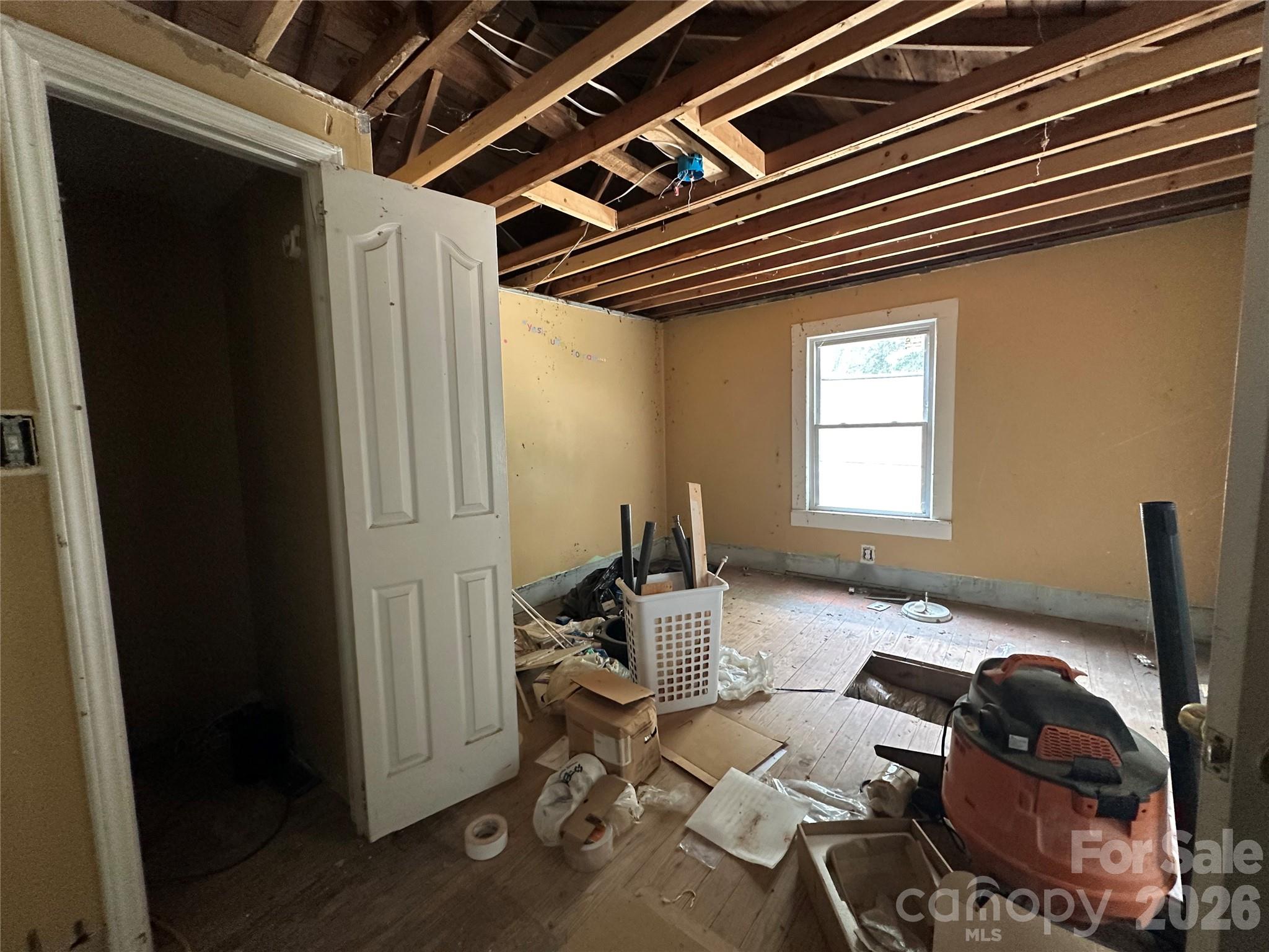 Single Family Residence at 2518 Crescent Lane, Gastonia, photo 12 of 14