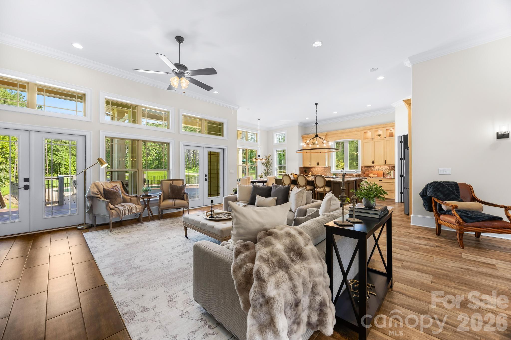 Open area living - 6334 Long Island Road, Catawba