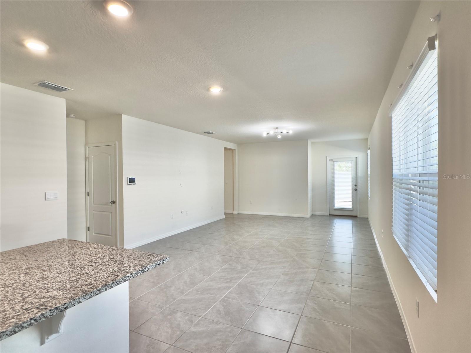 Single Family Residence at 2606 ANGEL FALLS DR, DAVENPORT, photo 5 of 47