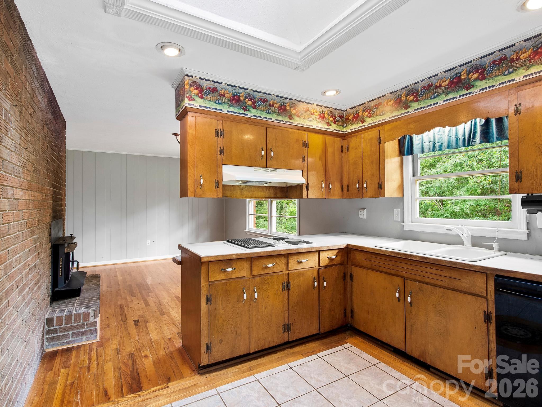 Single Family Residence at 48 Faircrest Road, Asheville, photo 16 of 31