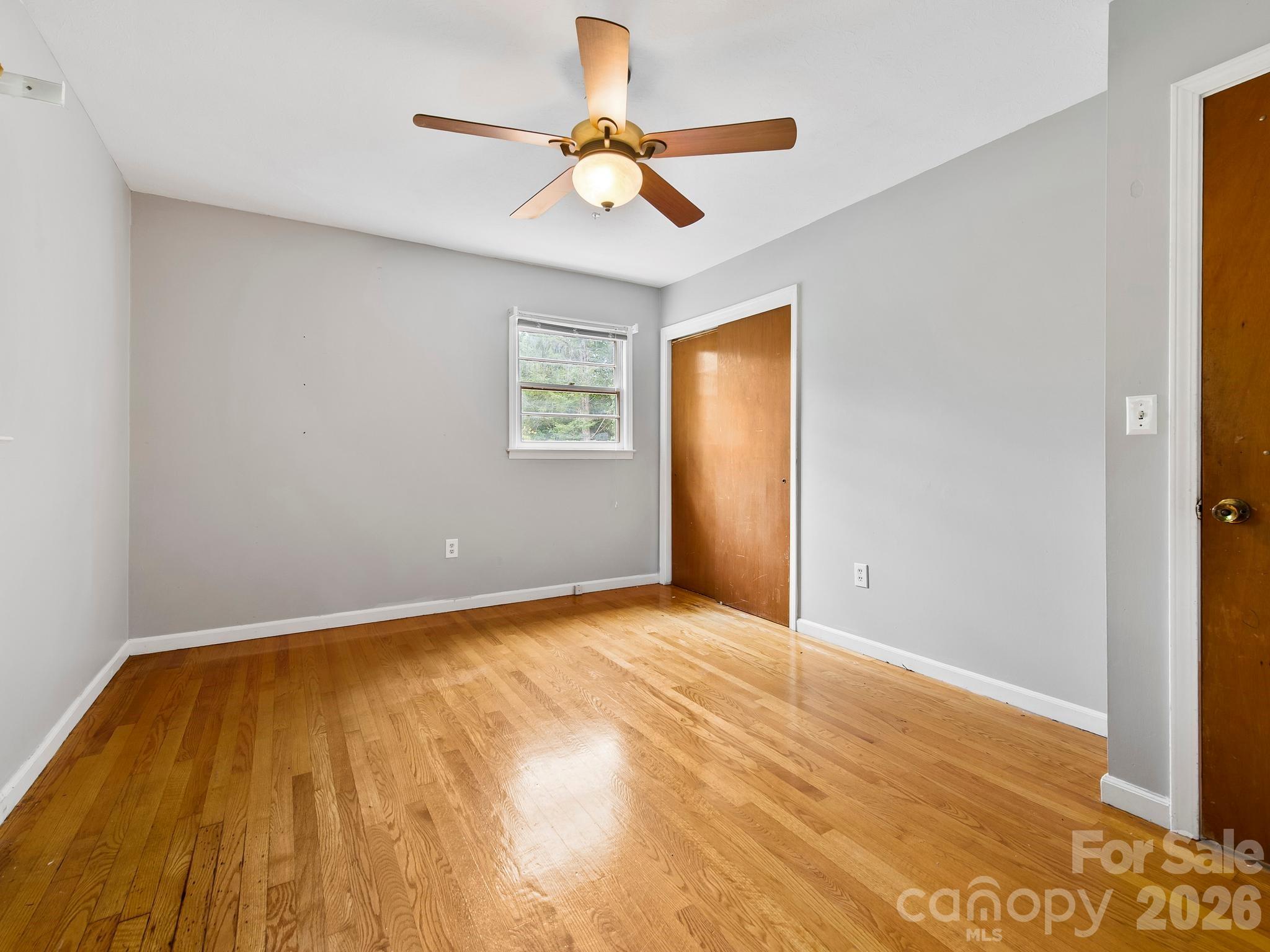 Single Family Residence at 48 Faircrest Road, Asheville, photo 22 of 31