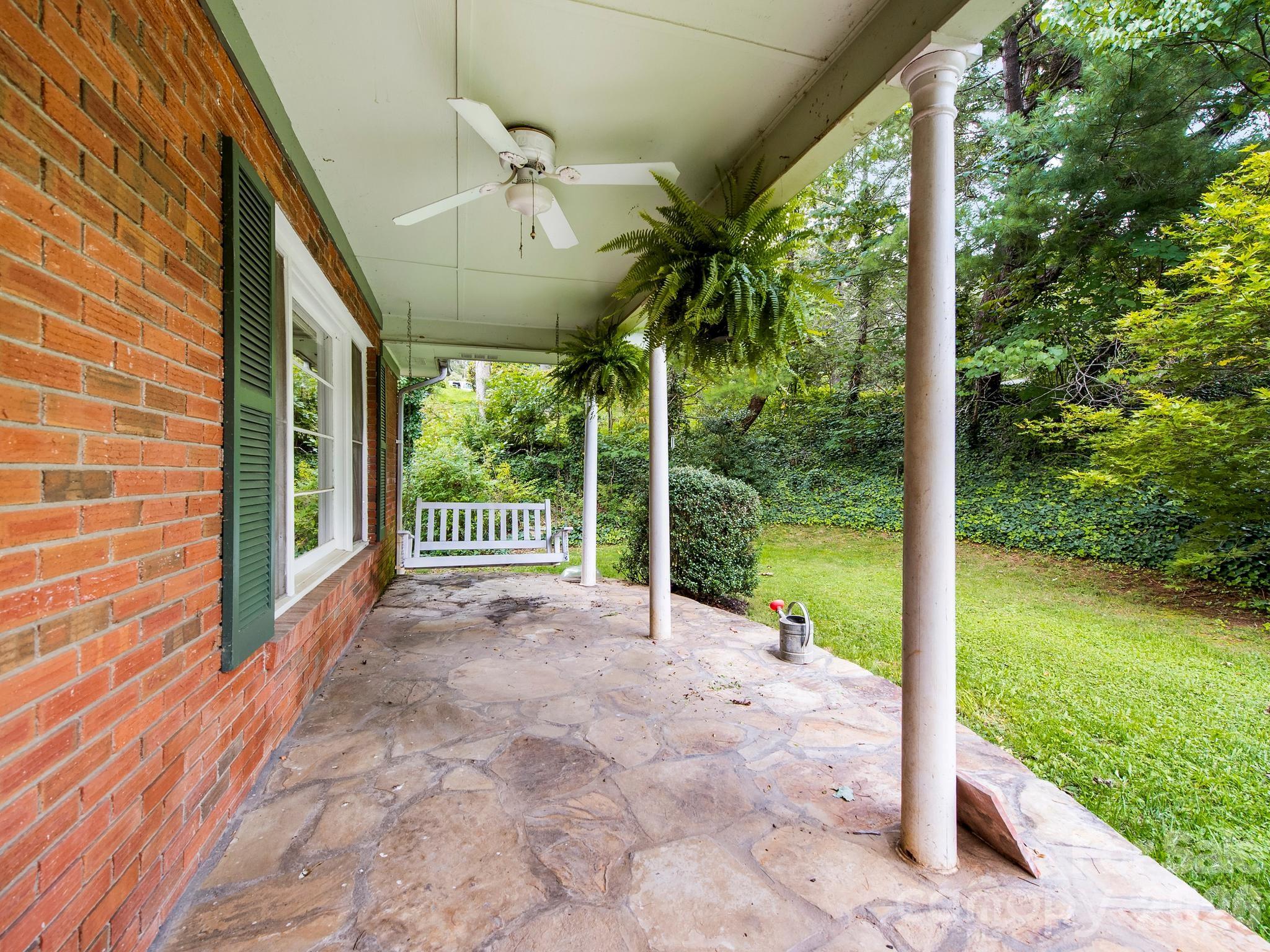 Single Family Residence at 48 Faircrest Road, Asheville, photo 27 of 31