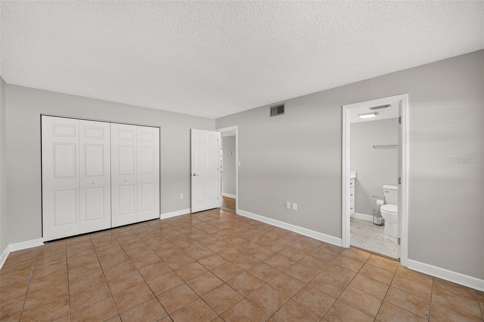 Condominium at 4780 COVE CIRCLE ST #103, ST PETERSBURG, photo 28 of 42