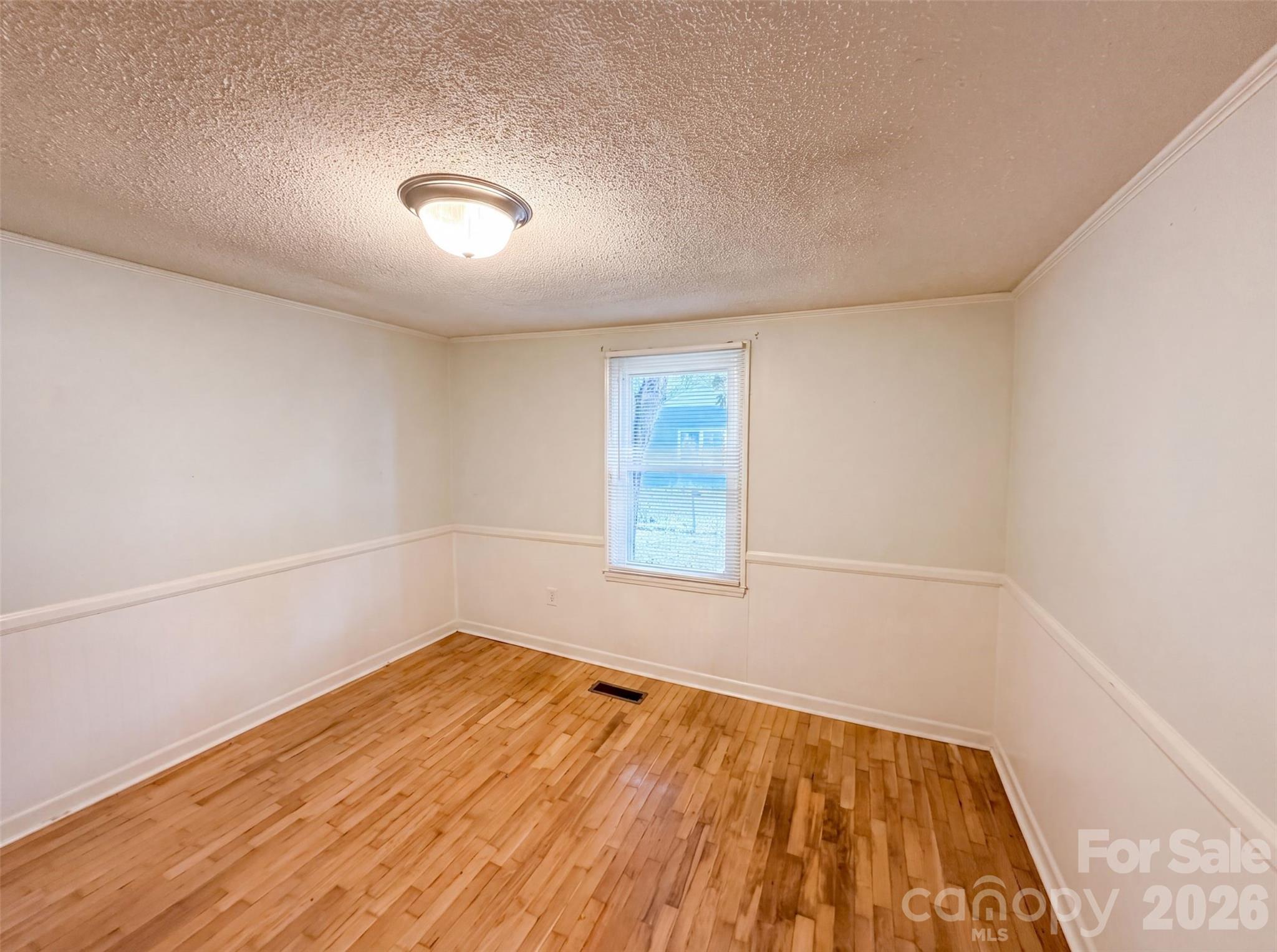 Single Family Residence at 1017 White Lane, Gastonia, photo 12 of 16
