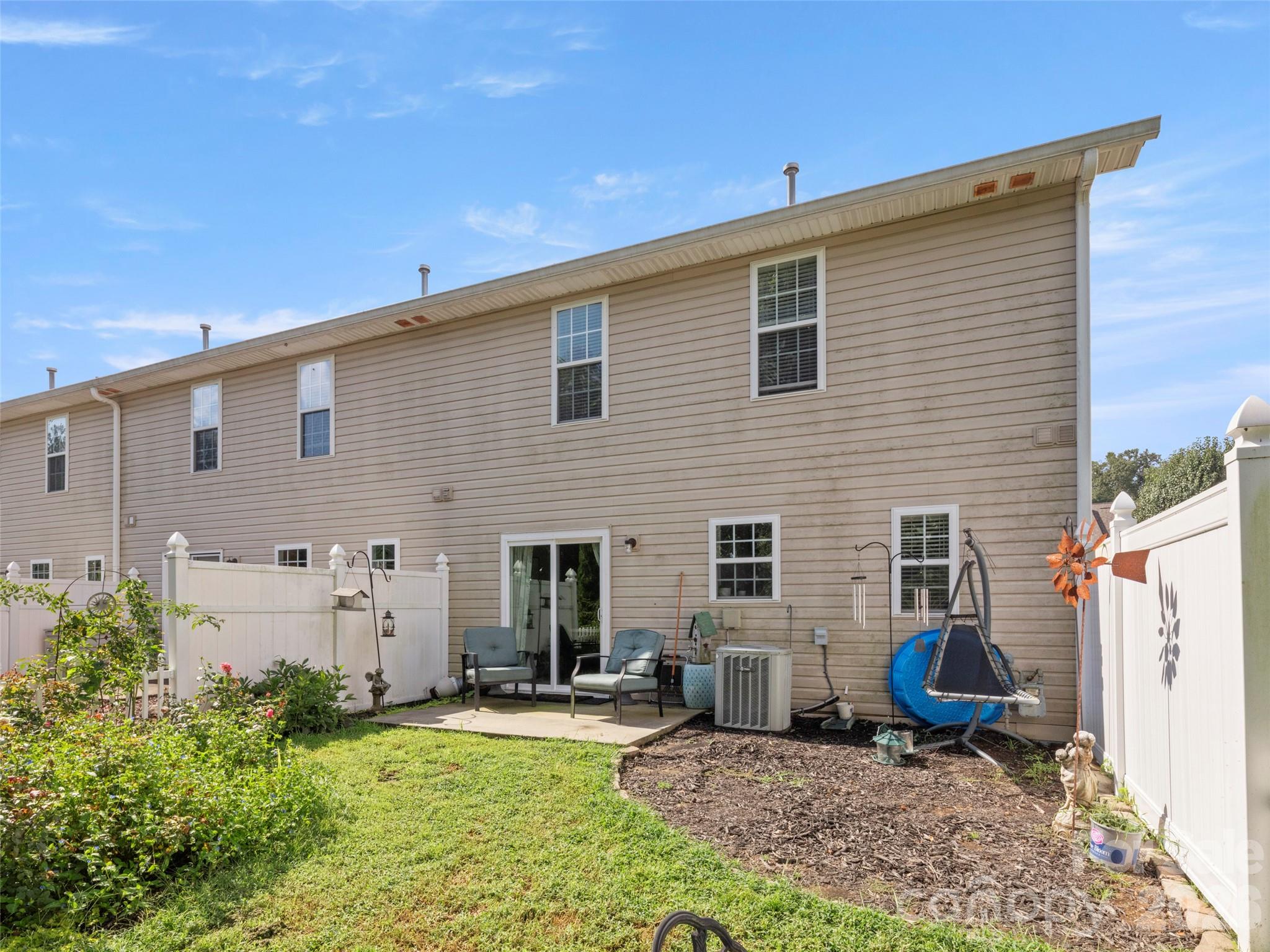 Condominium at 99 Sunny Meadows Boulevard, Arden, photo 14 of 22
