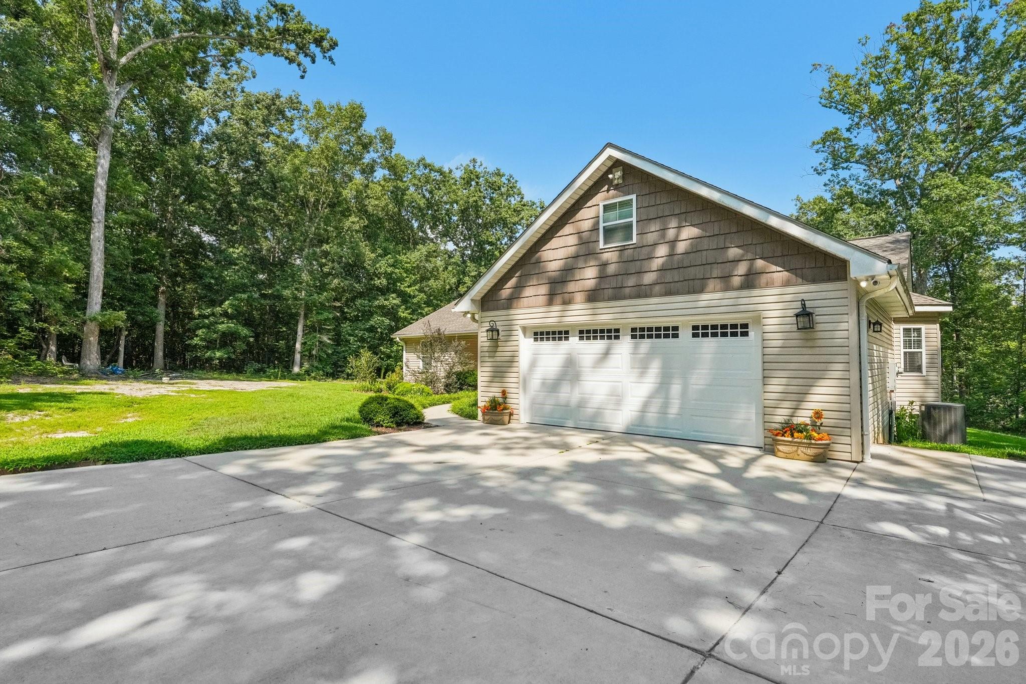 Single Family Residence at 1555 Riverview Road, Lincolnton, photo 2 of 39
