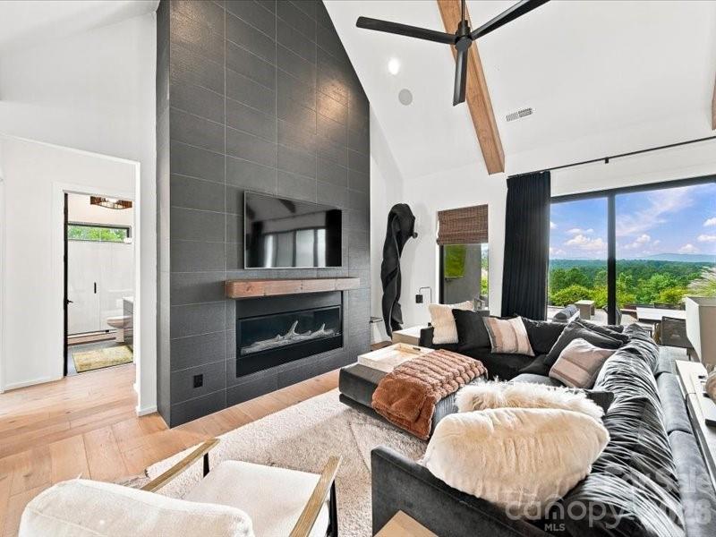 Single Family Residence at 5519 Liberty Road, Granite Falls, photo 13 of 39