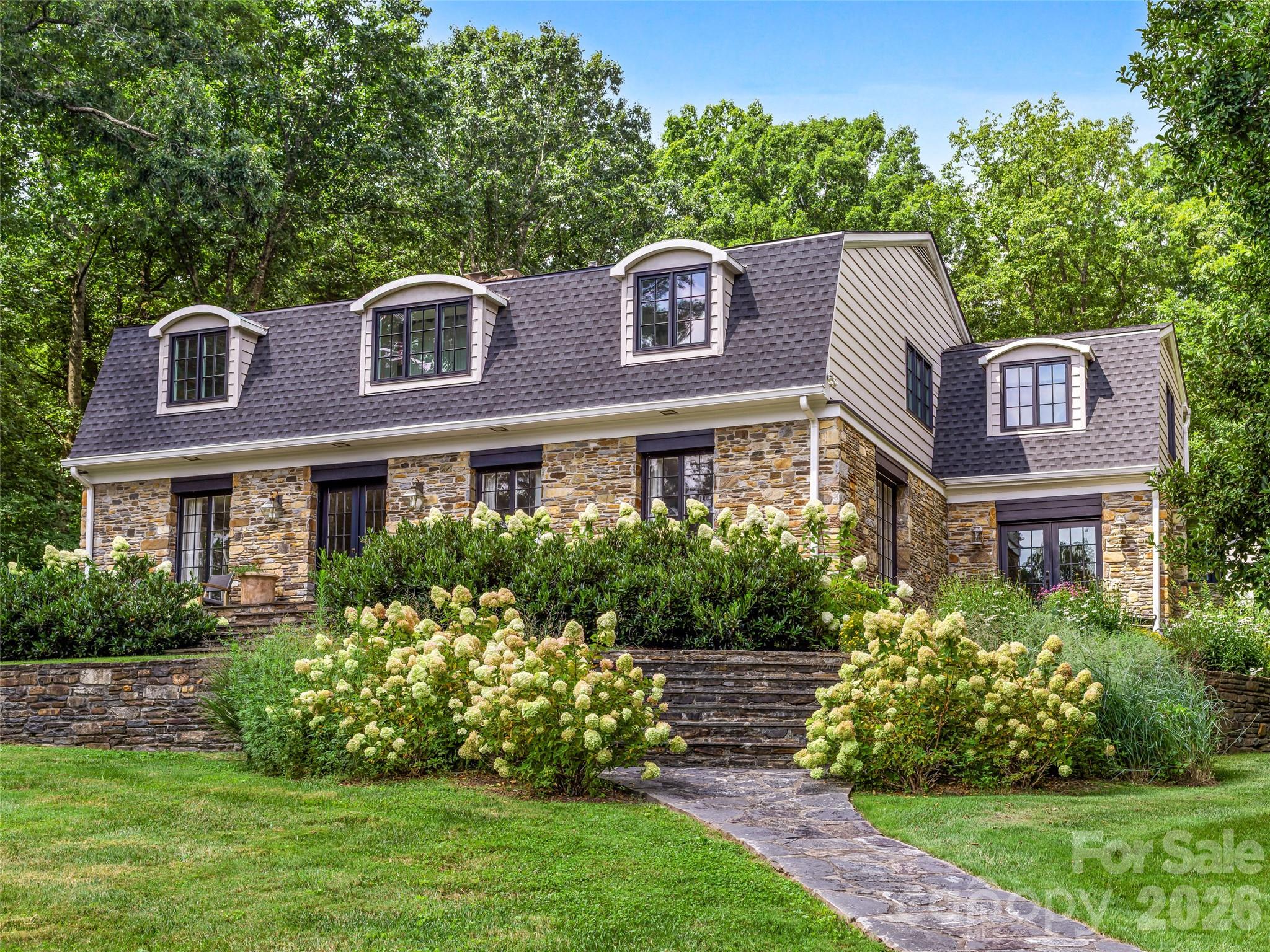 Single Family Residence at 10 Kalimar Heights, Hendersonville, photo 34 of 47