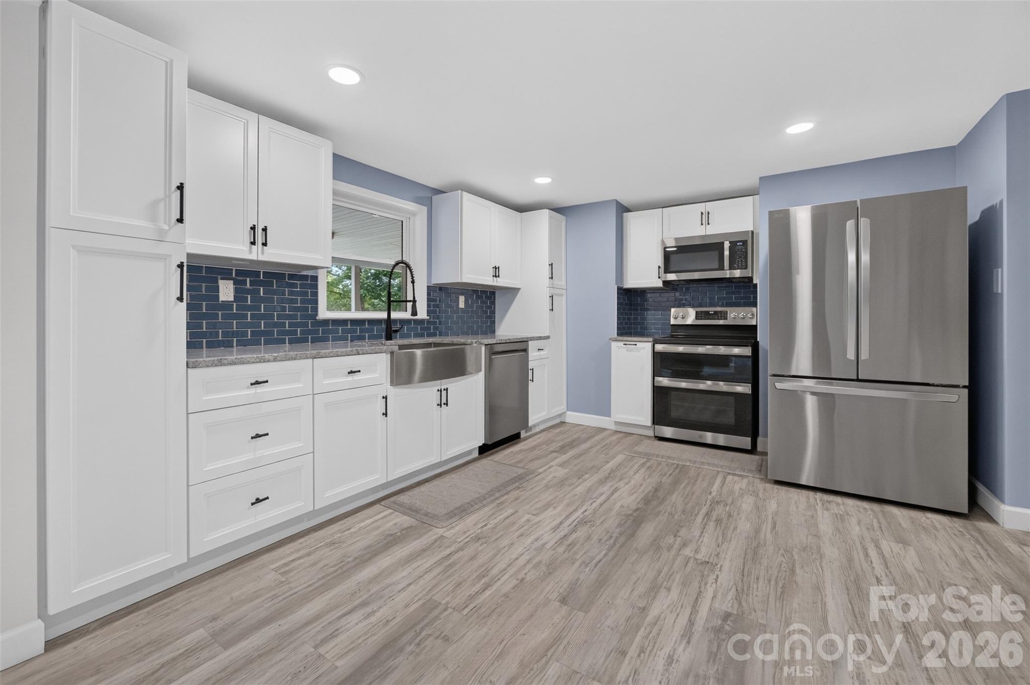 Single Family Residence at 4009 Cindy Lane, Denver, photo 6 of 39