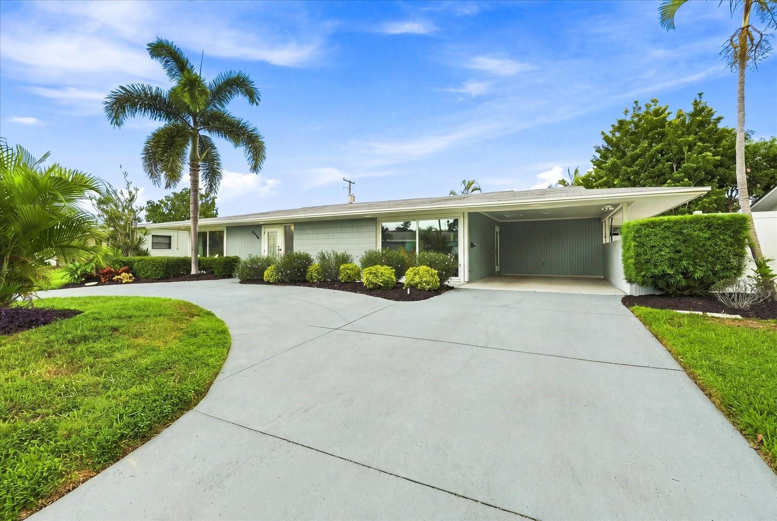 Single Family Residence at 5188 40TH ST S, ST PETERSBURG, photo 2 of 61