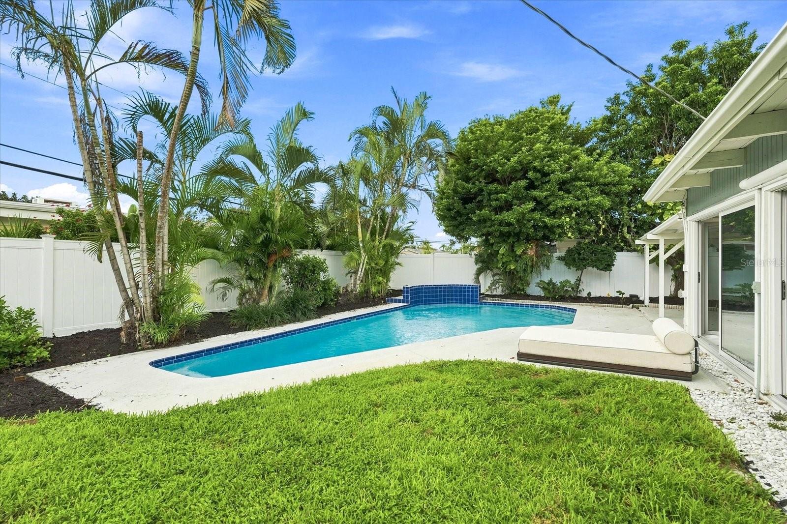 Single Family Residence at 5188 40TH ST S, ST PETERSBURG, photo 40 of 61