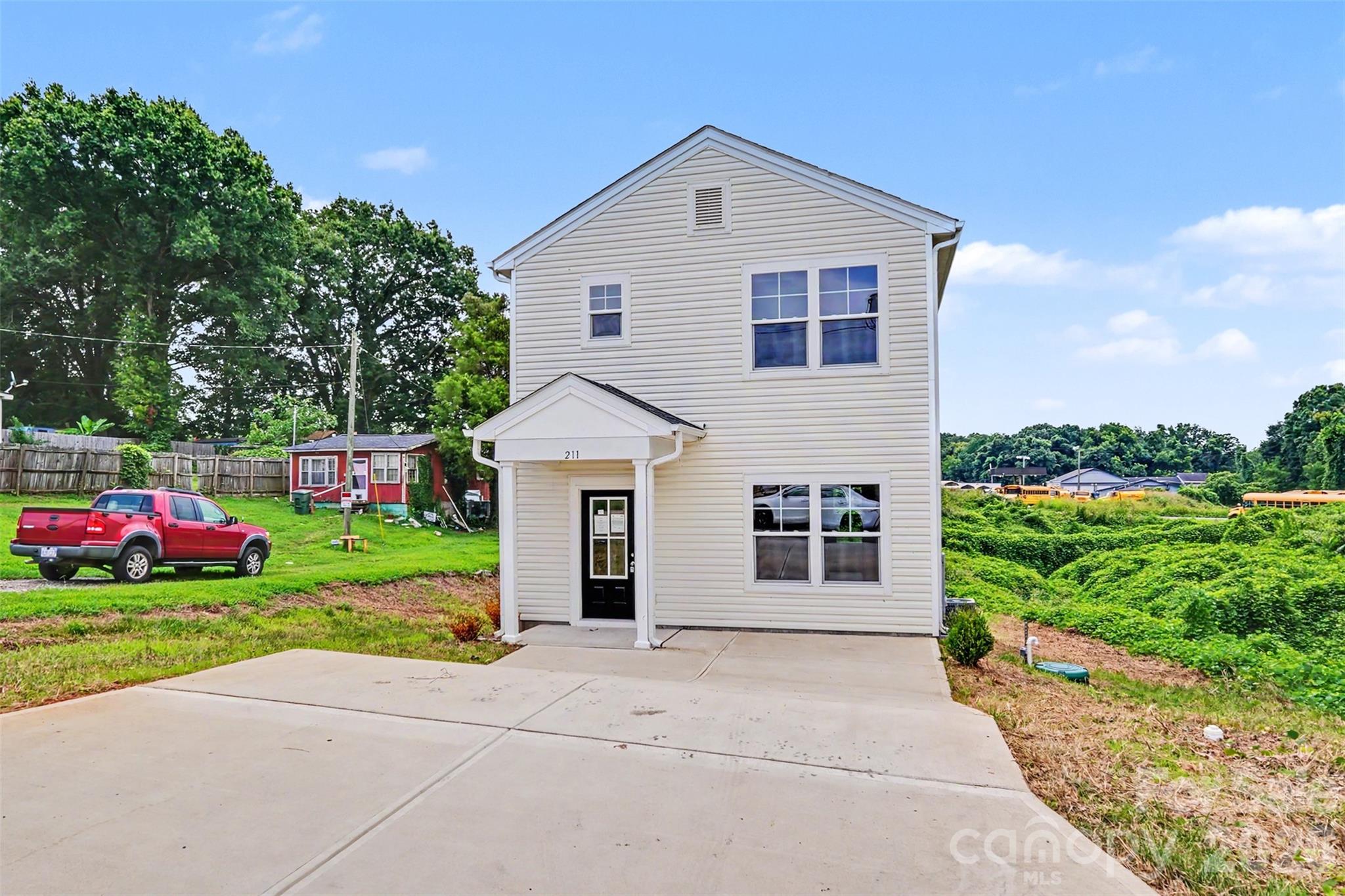Single Family Residence at 211 E 8th Avenue, Gastonia, photo 29 of 29