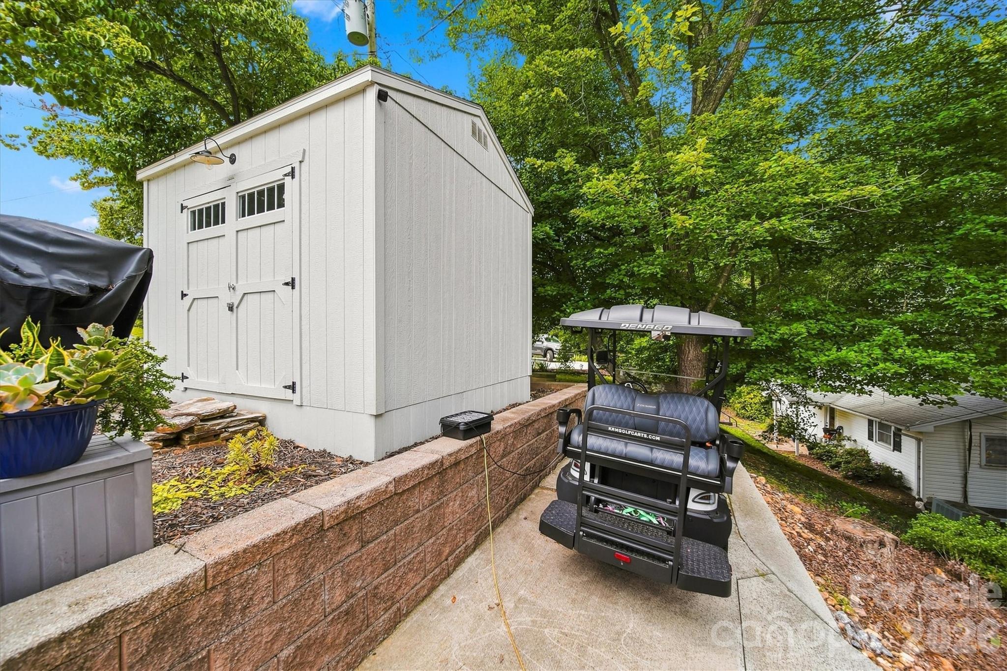 2025 Golf Cart Included! - 220 Lakeshore Lane, Taylorsville