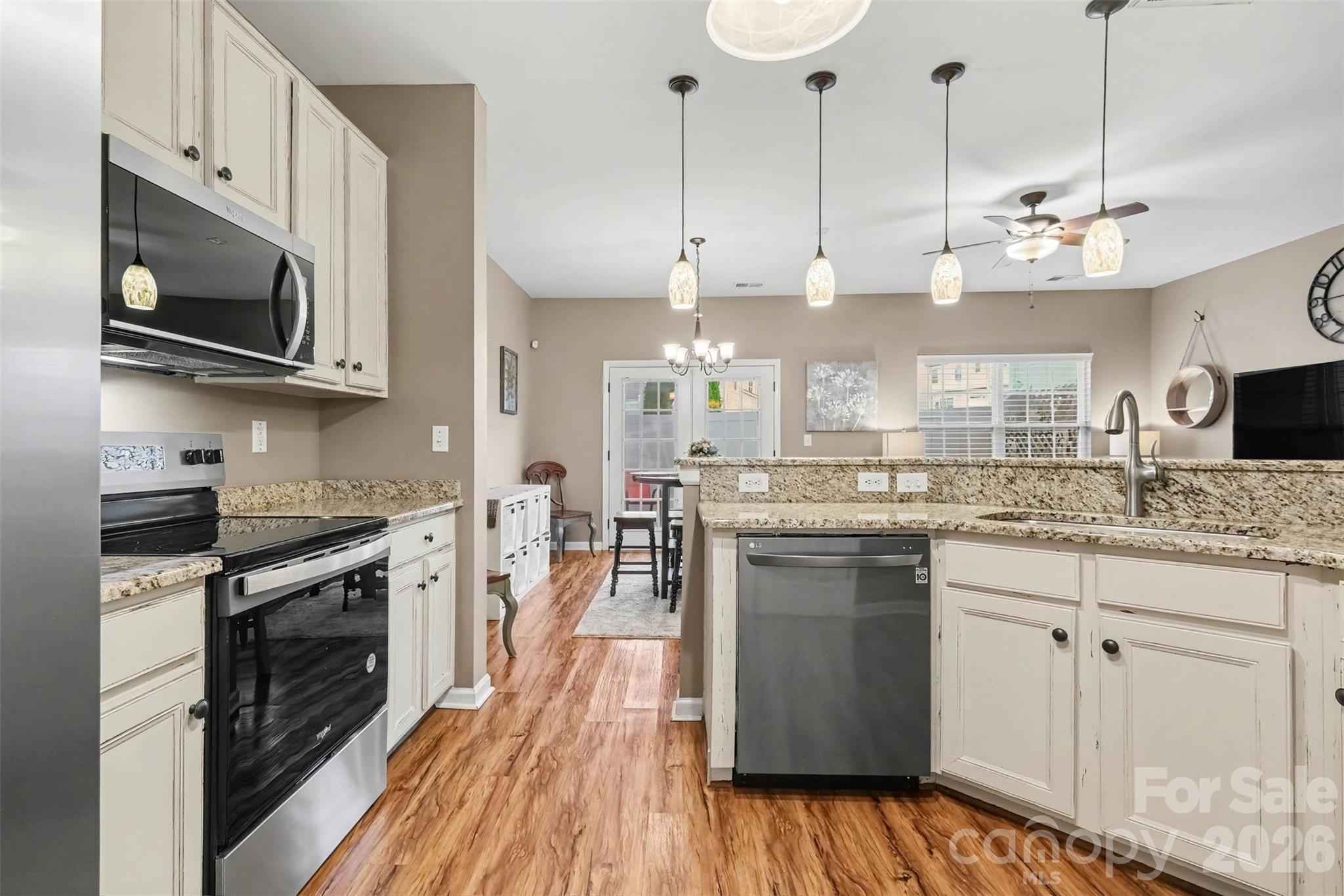 Townhouse at 12058 Stratfield Place Circle, Pineville, photo 15 of 41
