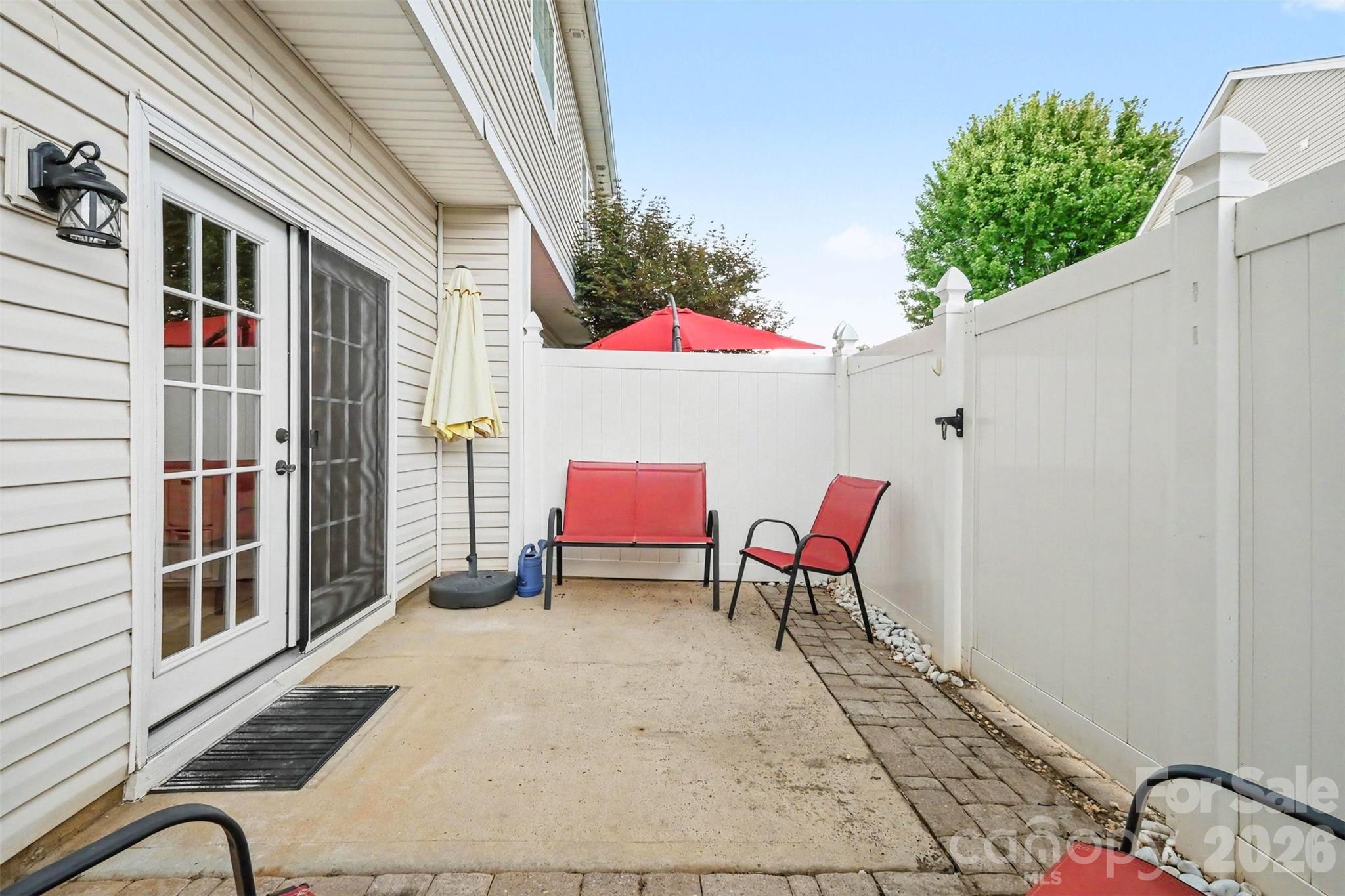 Townhouse at 12058 Stratfield Place Circle, Pineville, photo 33 of 41
