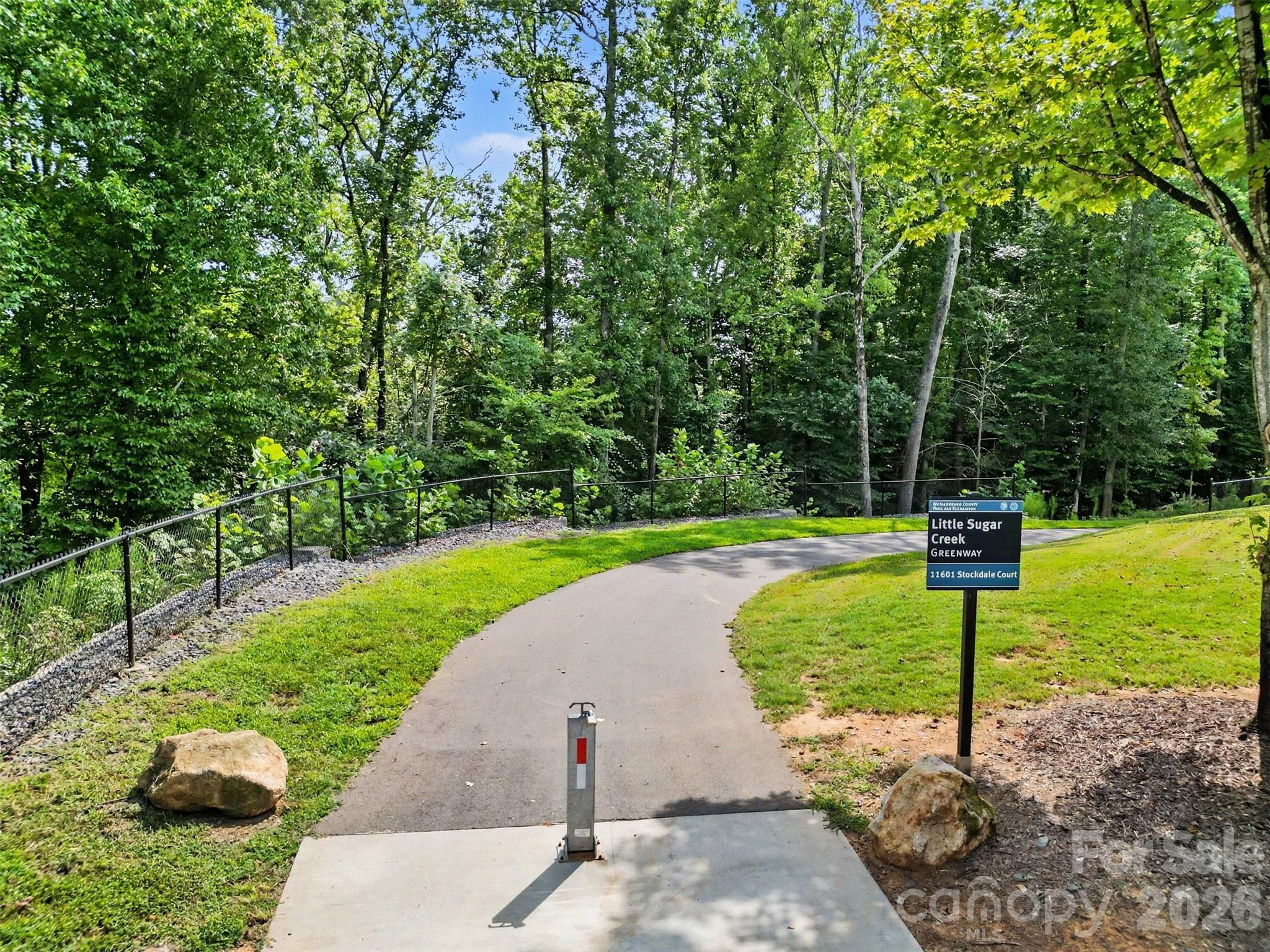 Townhouse at 12058 Stratfield Place Circle, Pineville, photo 40 of 41