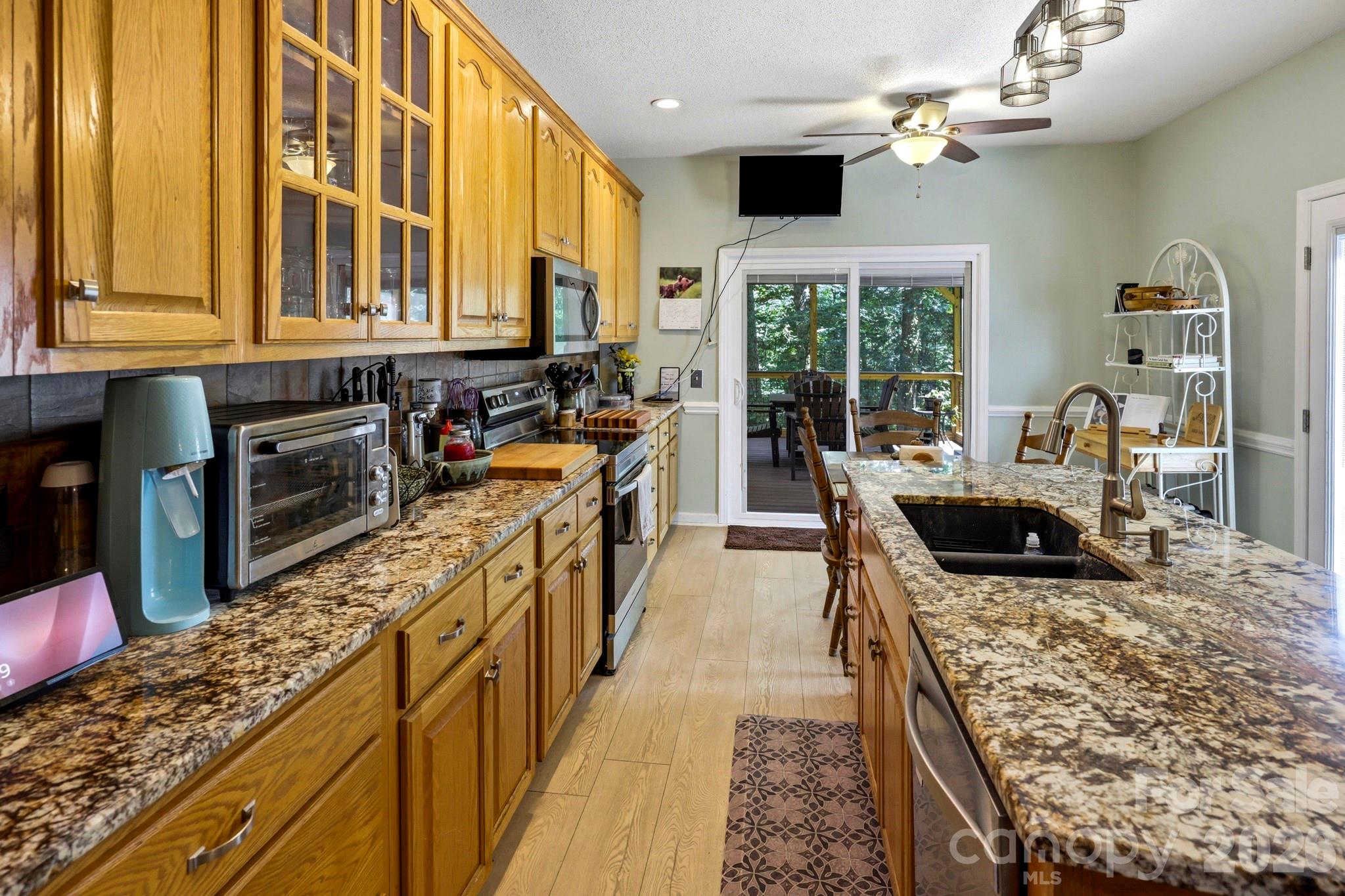 Single Family Residence at 221 Willow Lakes Drive, Rutherfordton, photo 8 of 25