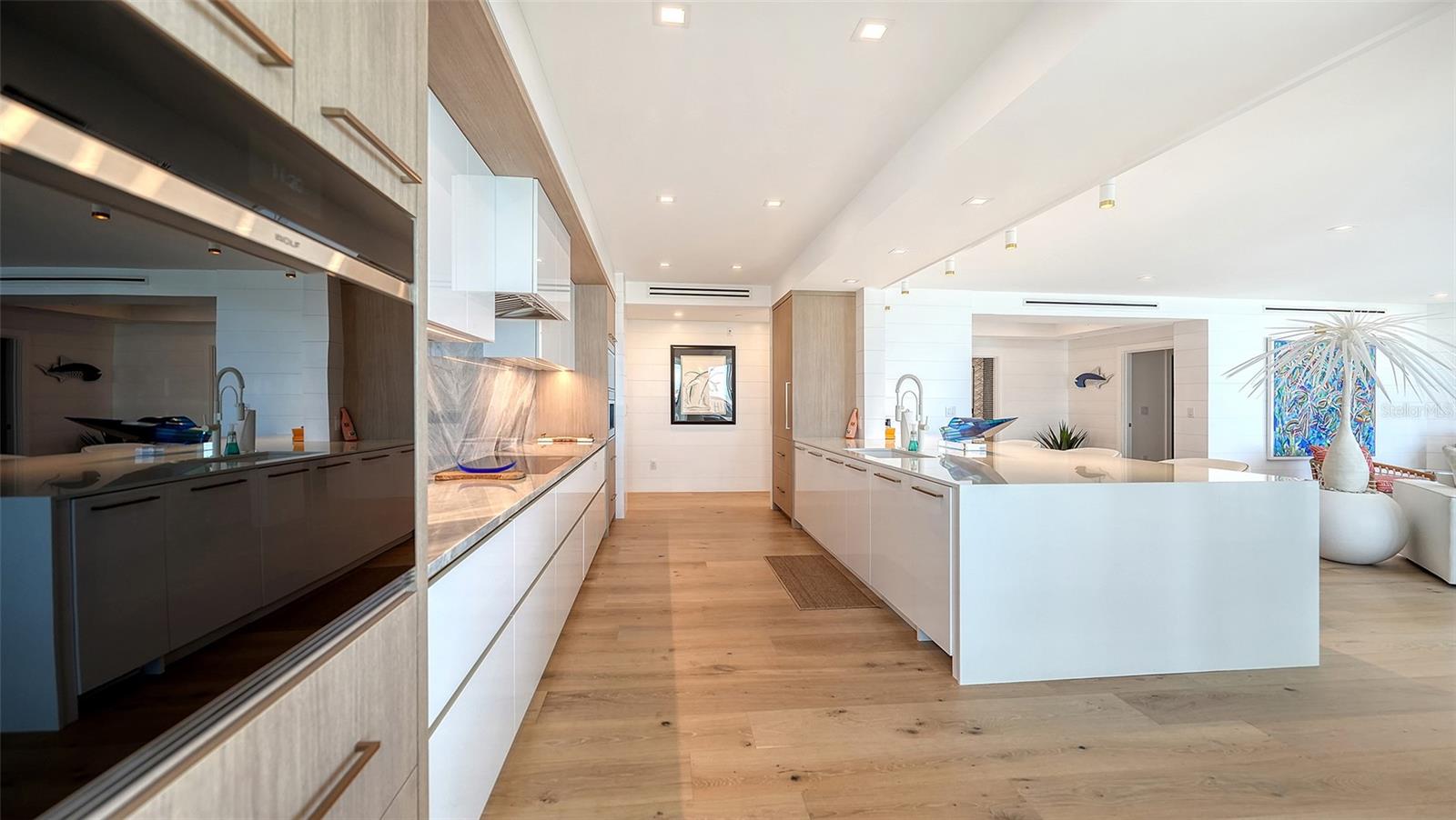 Condominium at 455 LONGBOAT CLUB RD #905, LONGBOAT KEY, photo 23 of 75