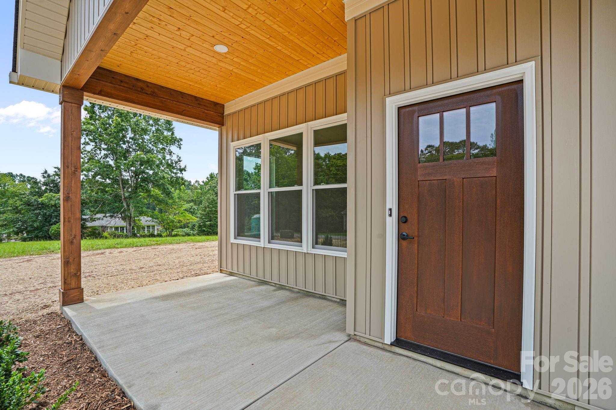 Single Family Residence at 708 Meadowood Street, Hudson, photo 11 of 47