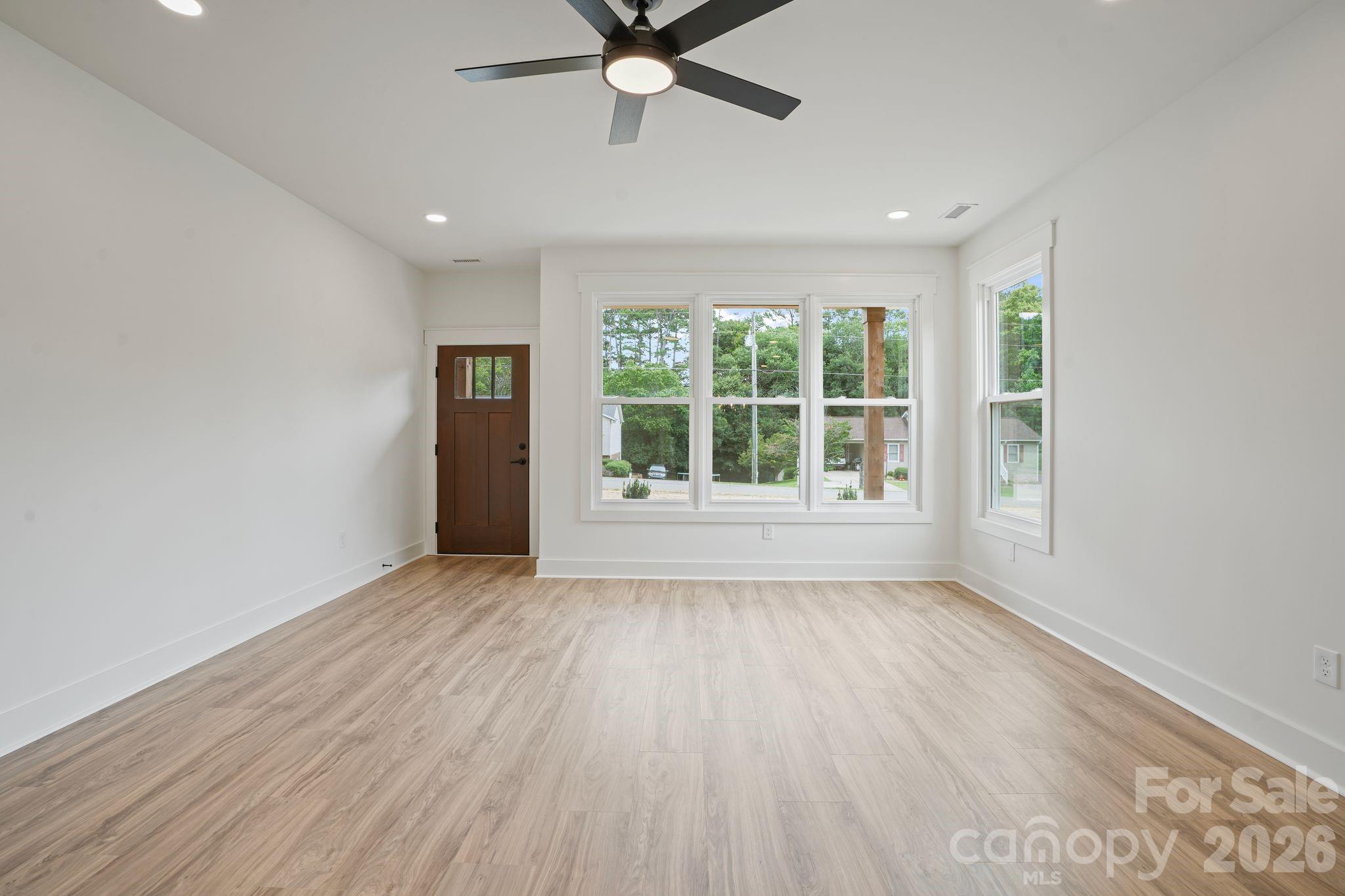 Single Family Residence at 708 Meadowood Street, Hudson, photo 13 of 47
