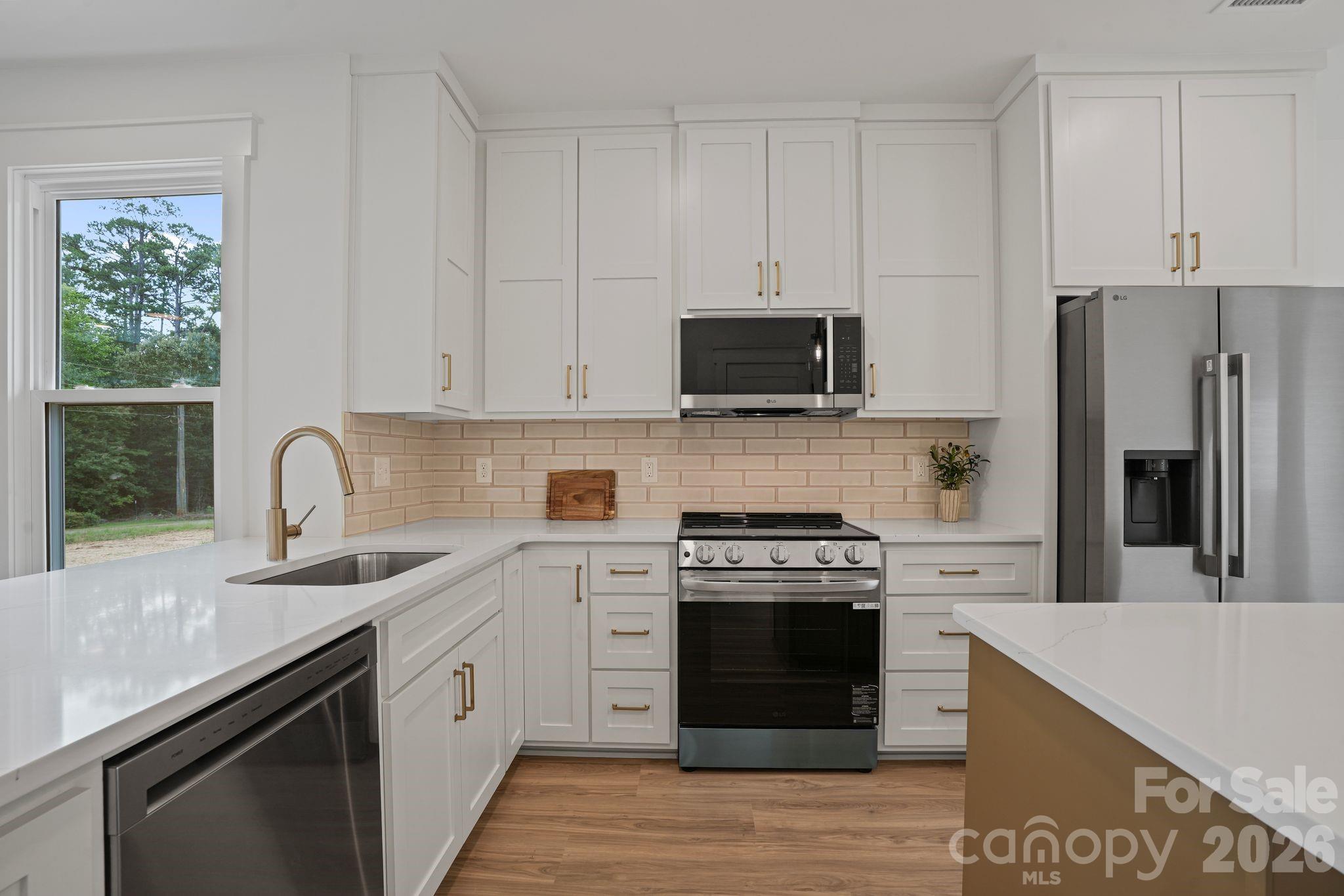 Single Family Residence at 708 Meadowood Street, Hudson, photo 18 of 47