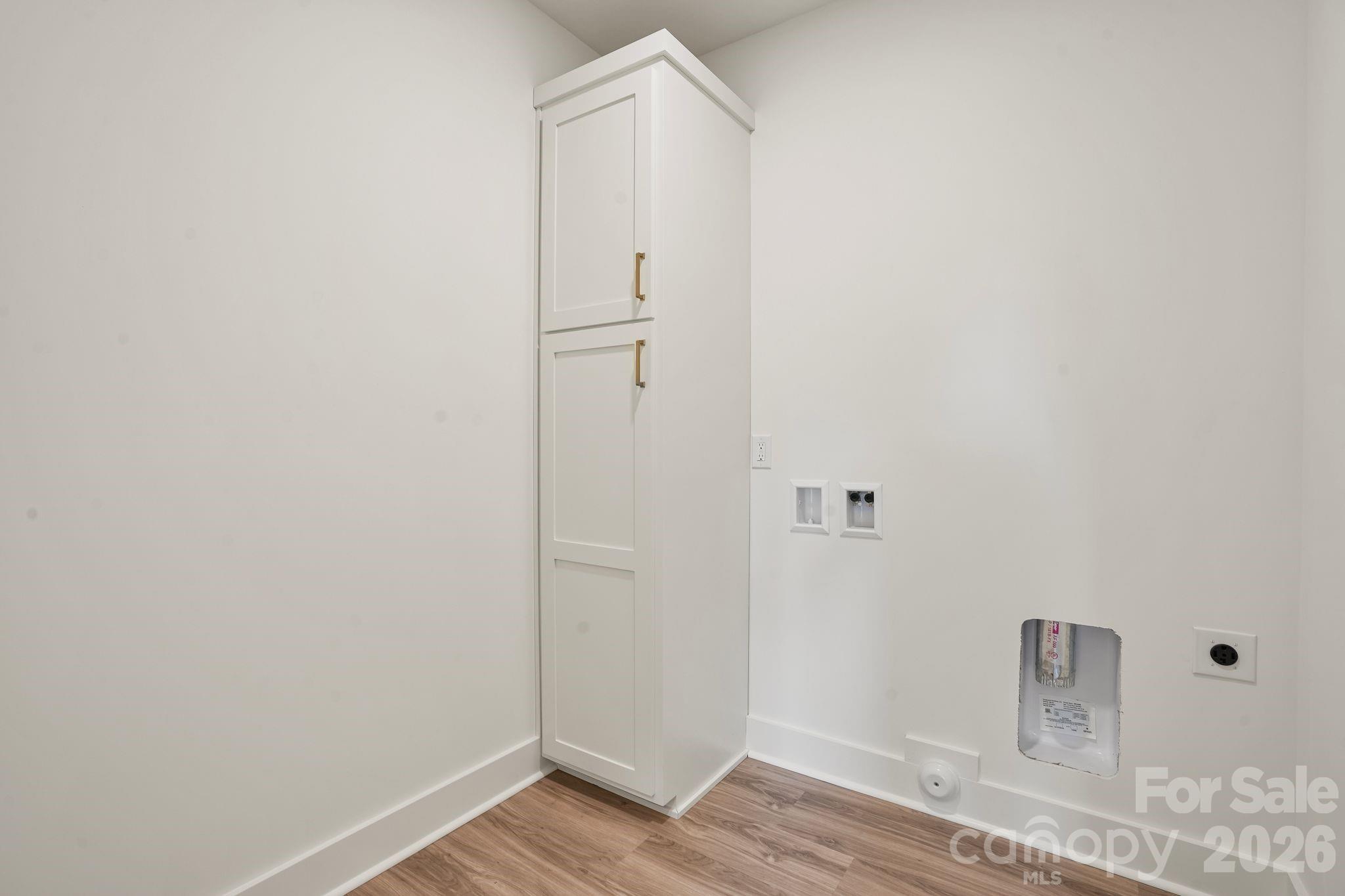Single Family Residence at 708 Meadowood Street, Hudson, photo 25 of 47