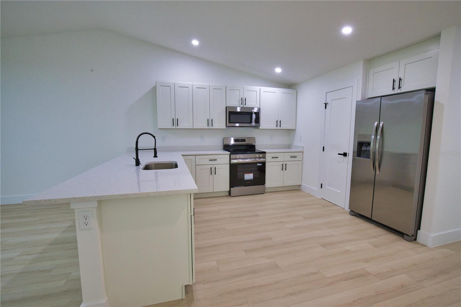 Duplex at 17147 and 17149 CARLEEN AVE, PORT CHARLOTTE, photo 8 of 46