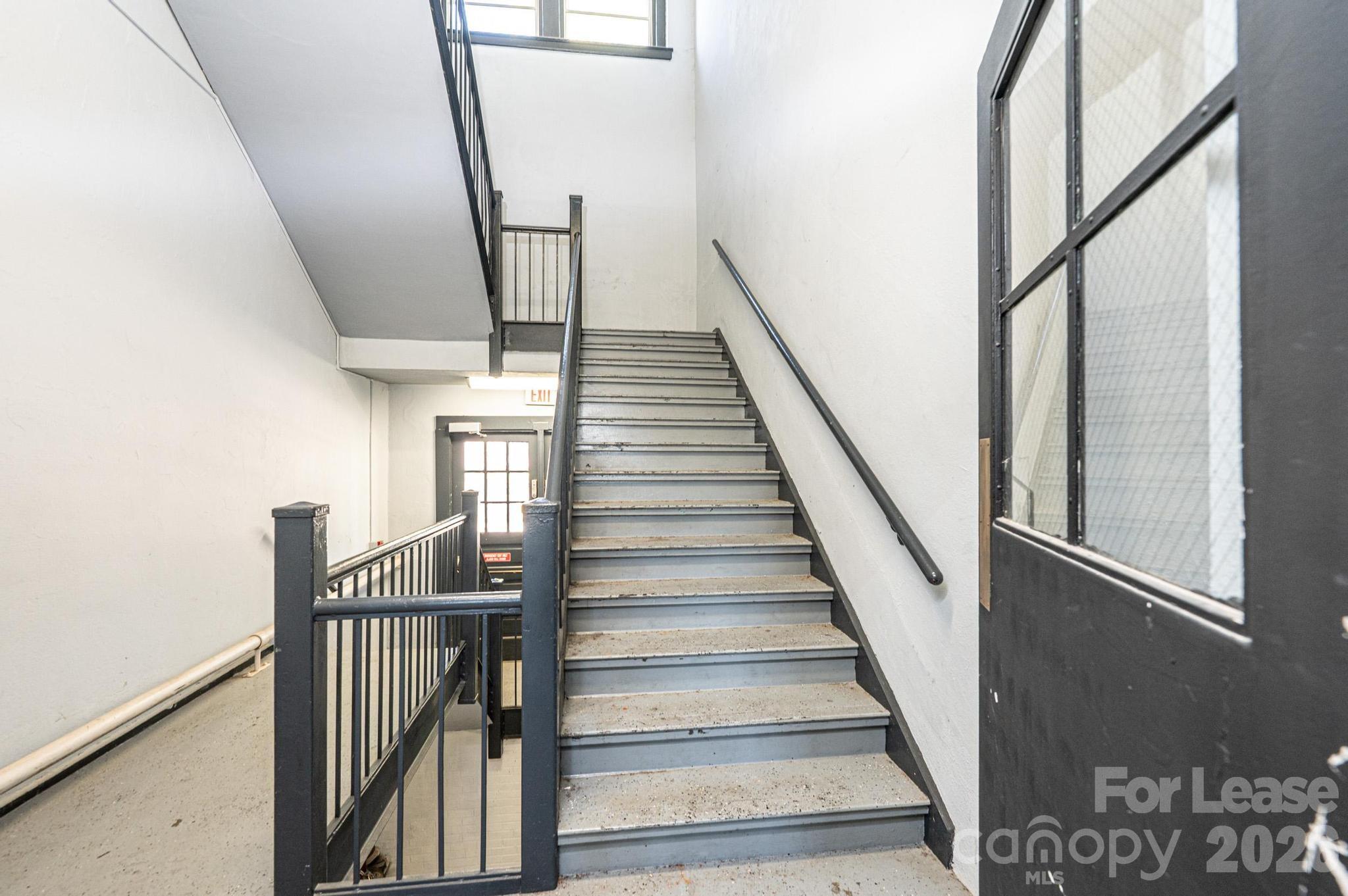 Apartment at 426 2nd Avenue SE, Hickory, photo 12 of 30