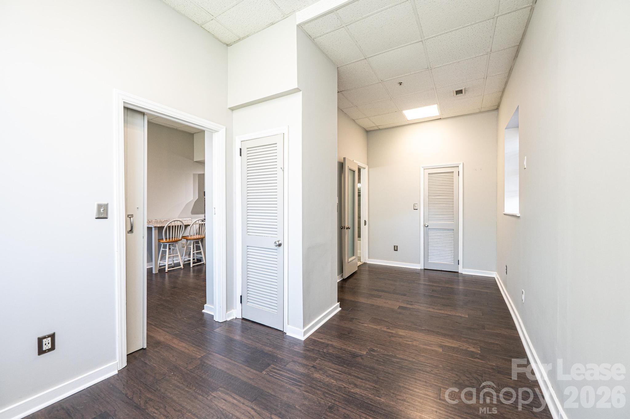 Apartment at 426 2nd Avenue SE, Hickory, photo 21 of 30