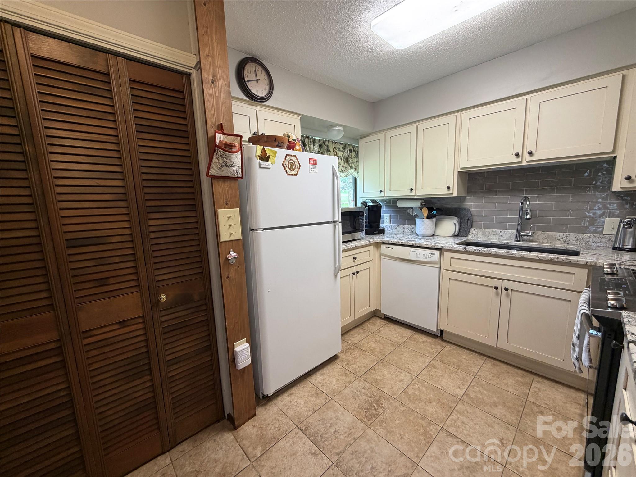 Condominium at 429 Mountains Boulevard, Lake Lure, photo 4 of 47